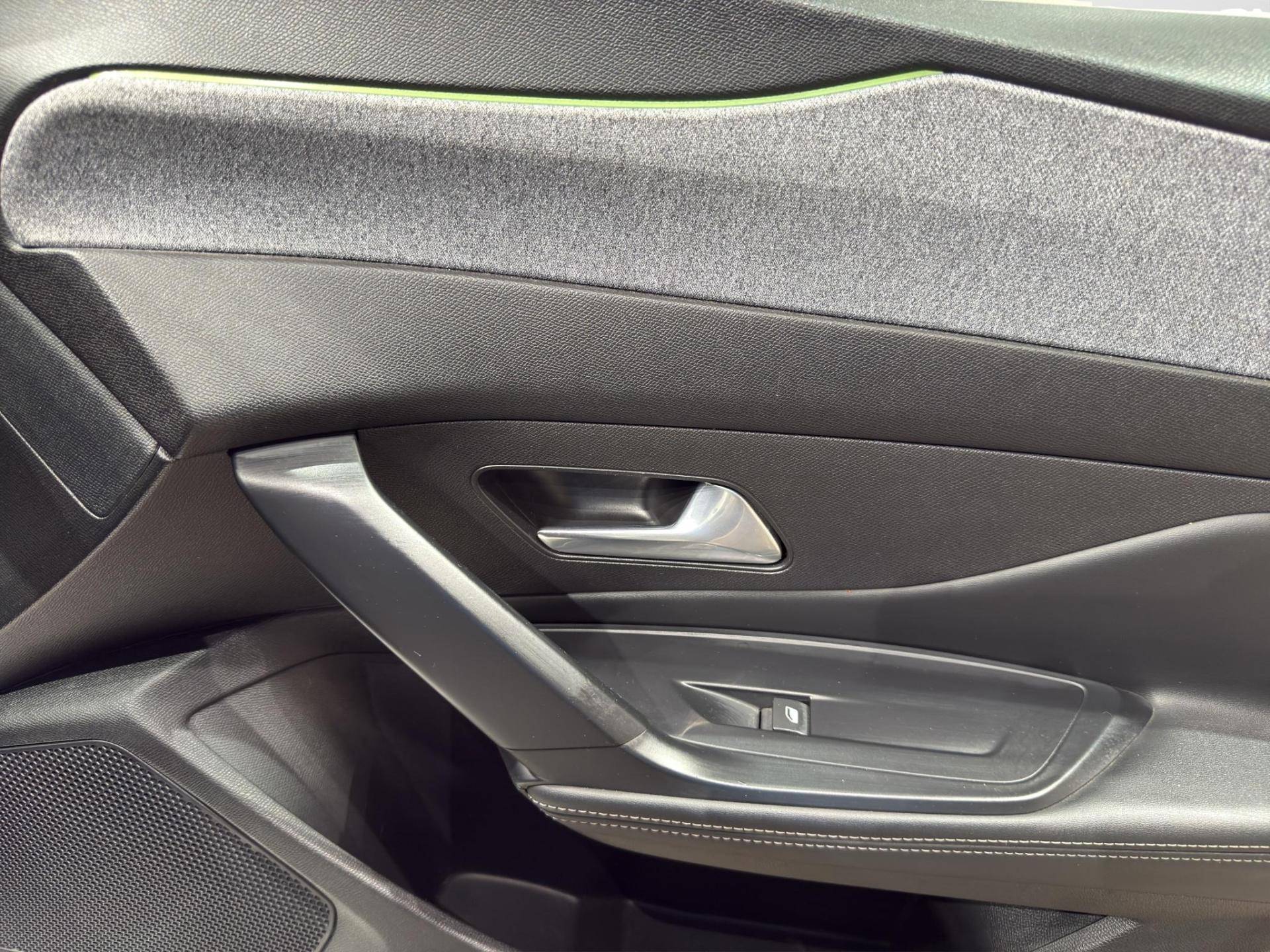 Auto Venduta - PEUGEOT 308 308 1.2 puretech t Allure Pack s&s 130cv usata in pronta consegna - Brandini