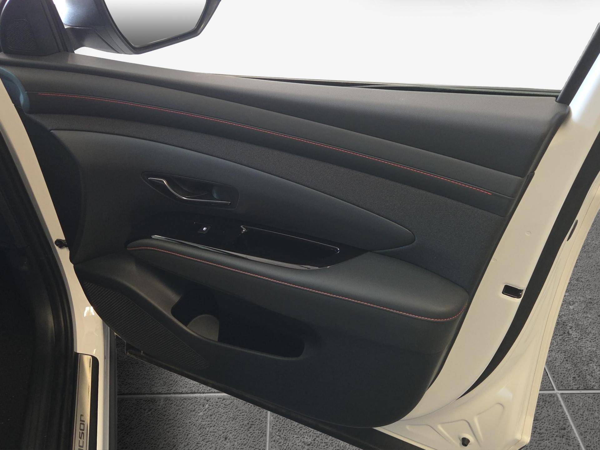 HYUNDAI Tucson Tucson 1.6 hev NLine Deluxe Pack 2wd 239cv auto usata in pronta consegna - Brandini
