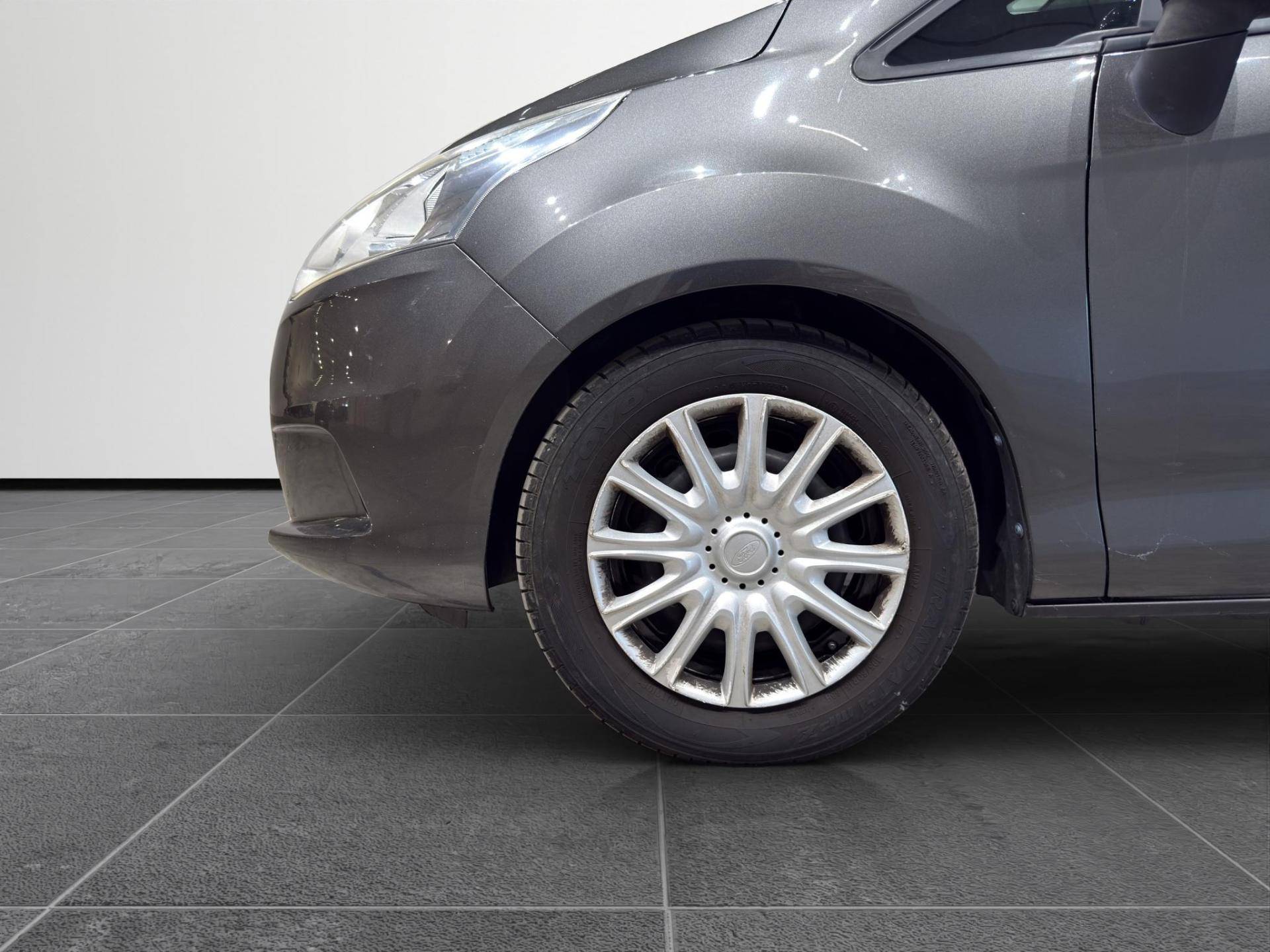FORD B-Max B-Max 1.5 tdci Plus 75cv E6 usata in pronta consegna - Brandini