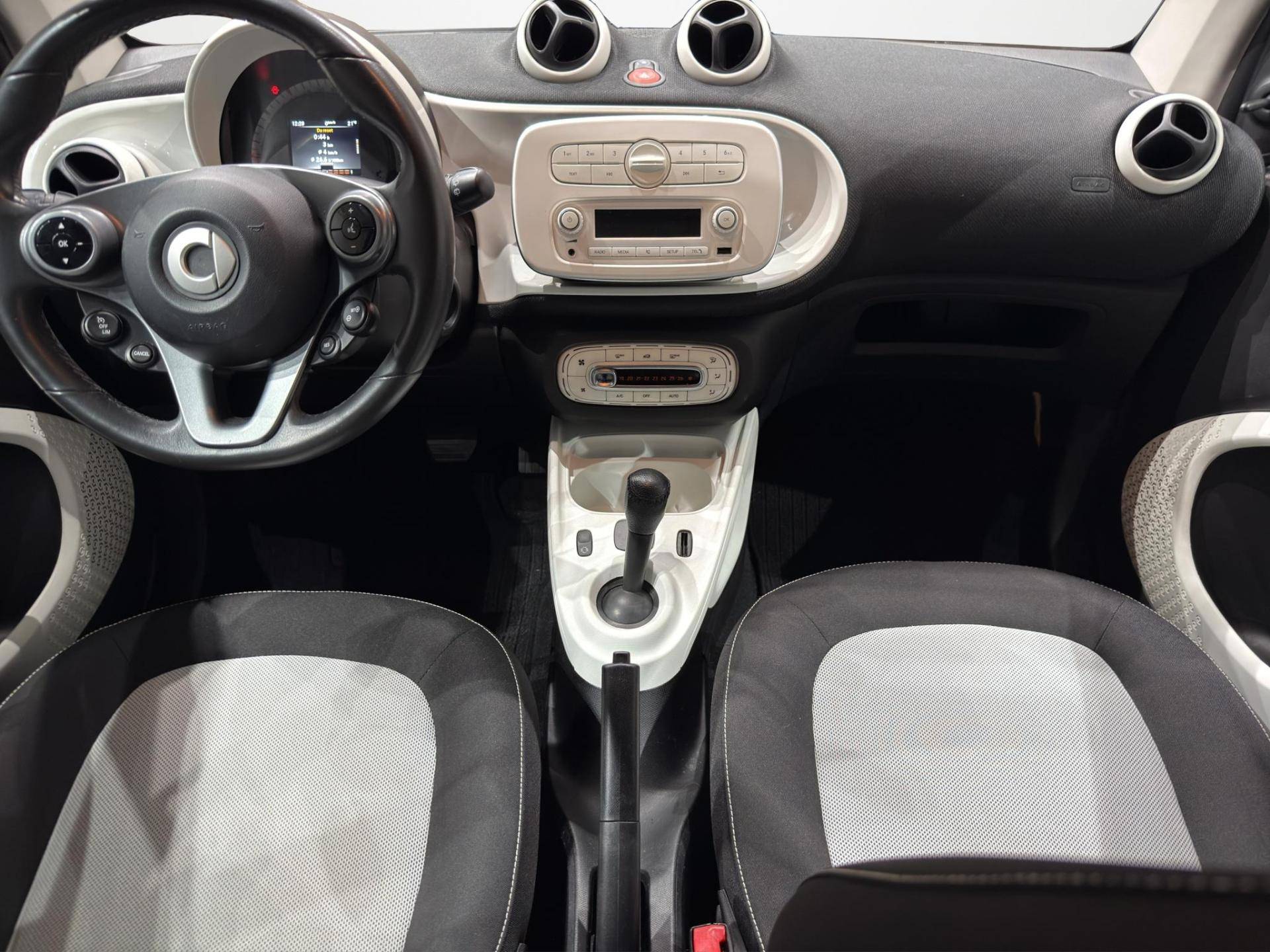 SMART Fortwo Fortwo 1.0 Passion 71cv twinamic usata in pronta consegna - Brandini