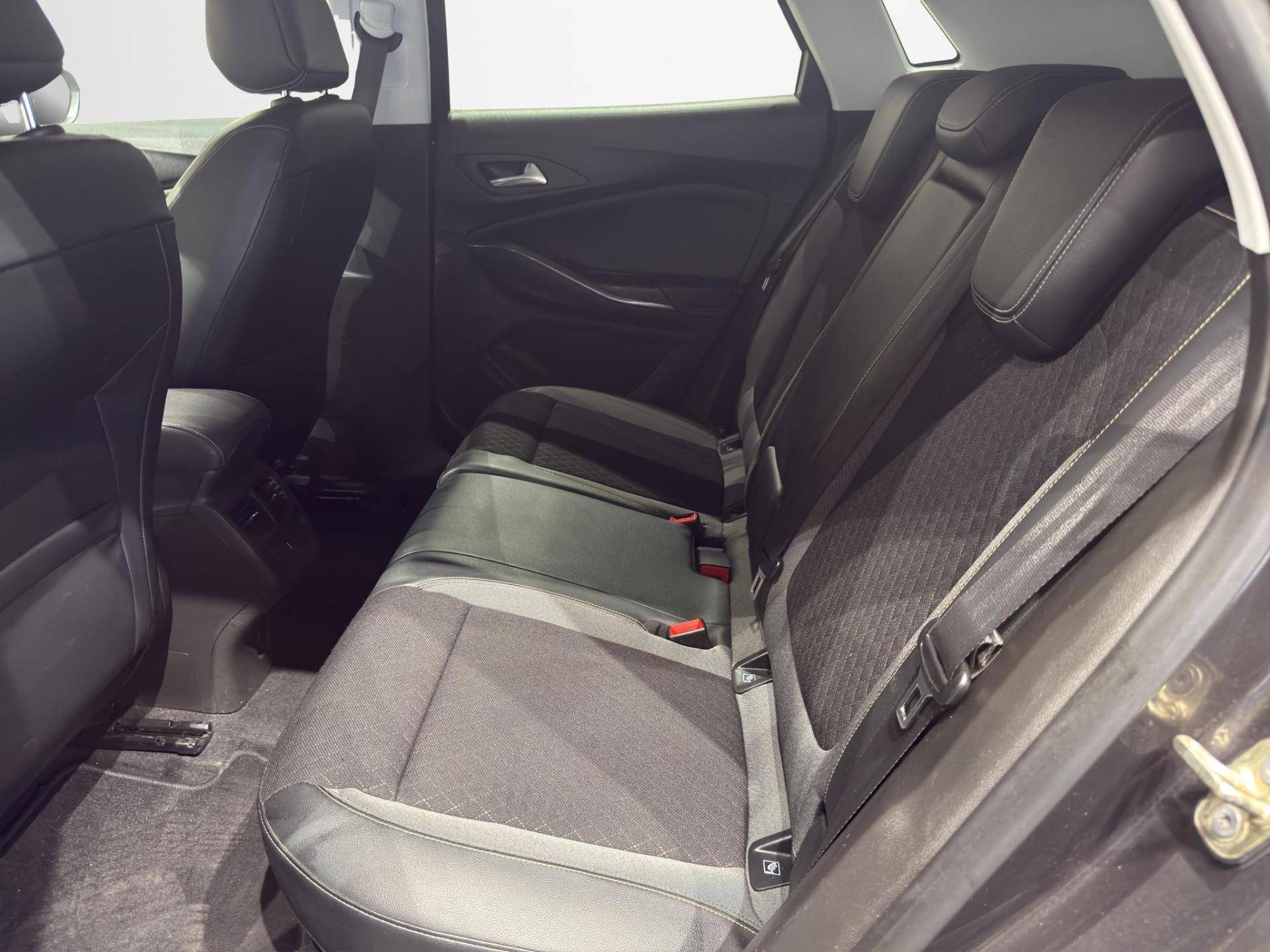 OPEL Grandland X Grandland X 1.6 ecotec b-Color s&s 120cv auto usata in pronta consegna - Brandini