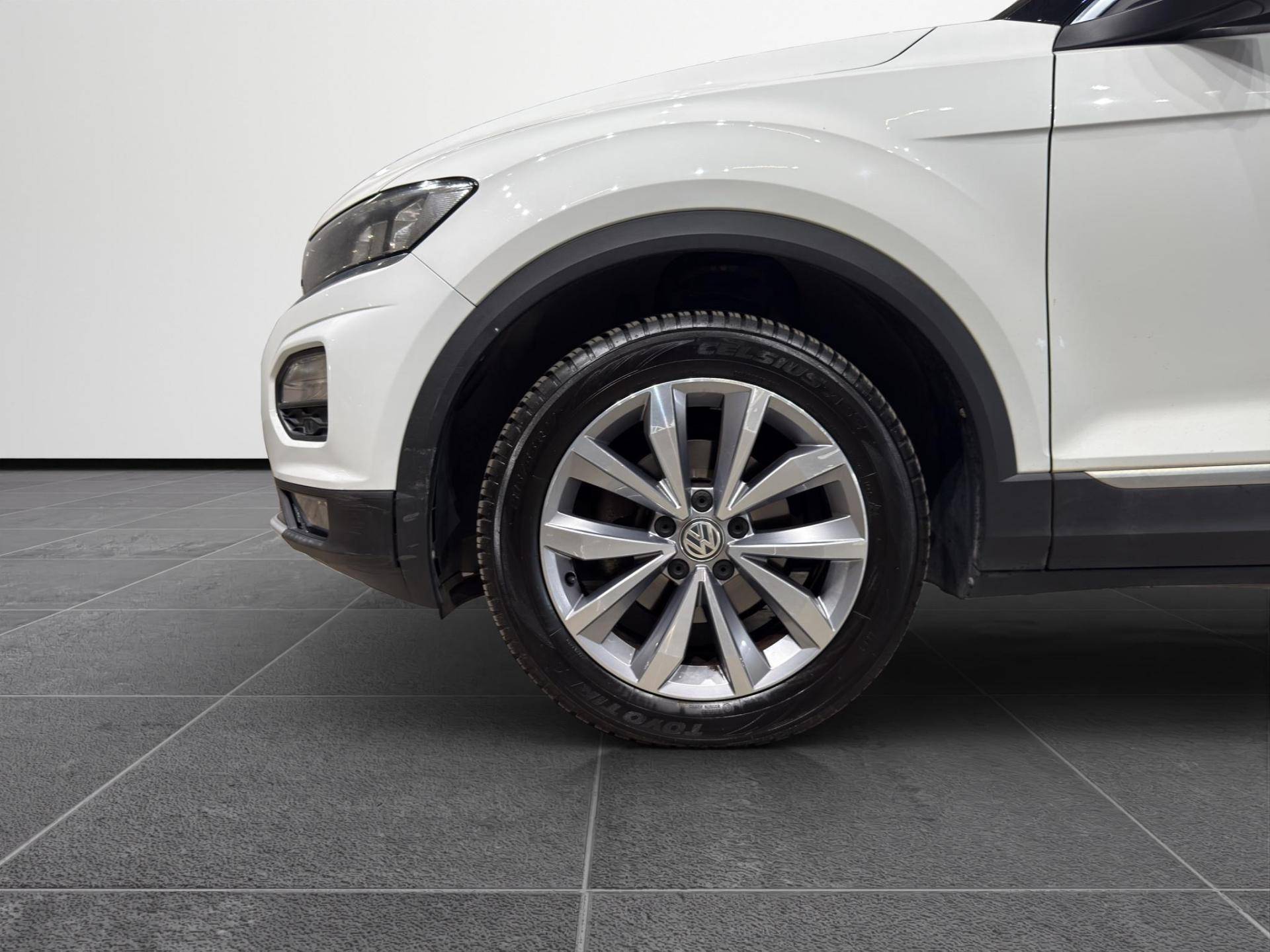 VOLKSWAGEN T-Roc T-Roc 1.0 tsi Style 115cv usata in pronta consegna - Brandini