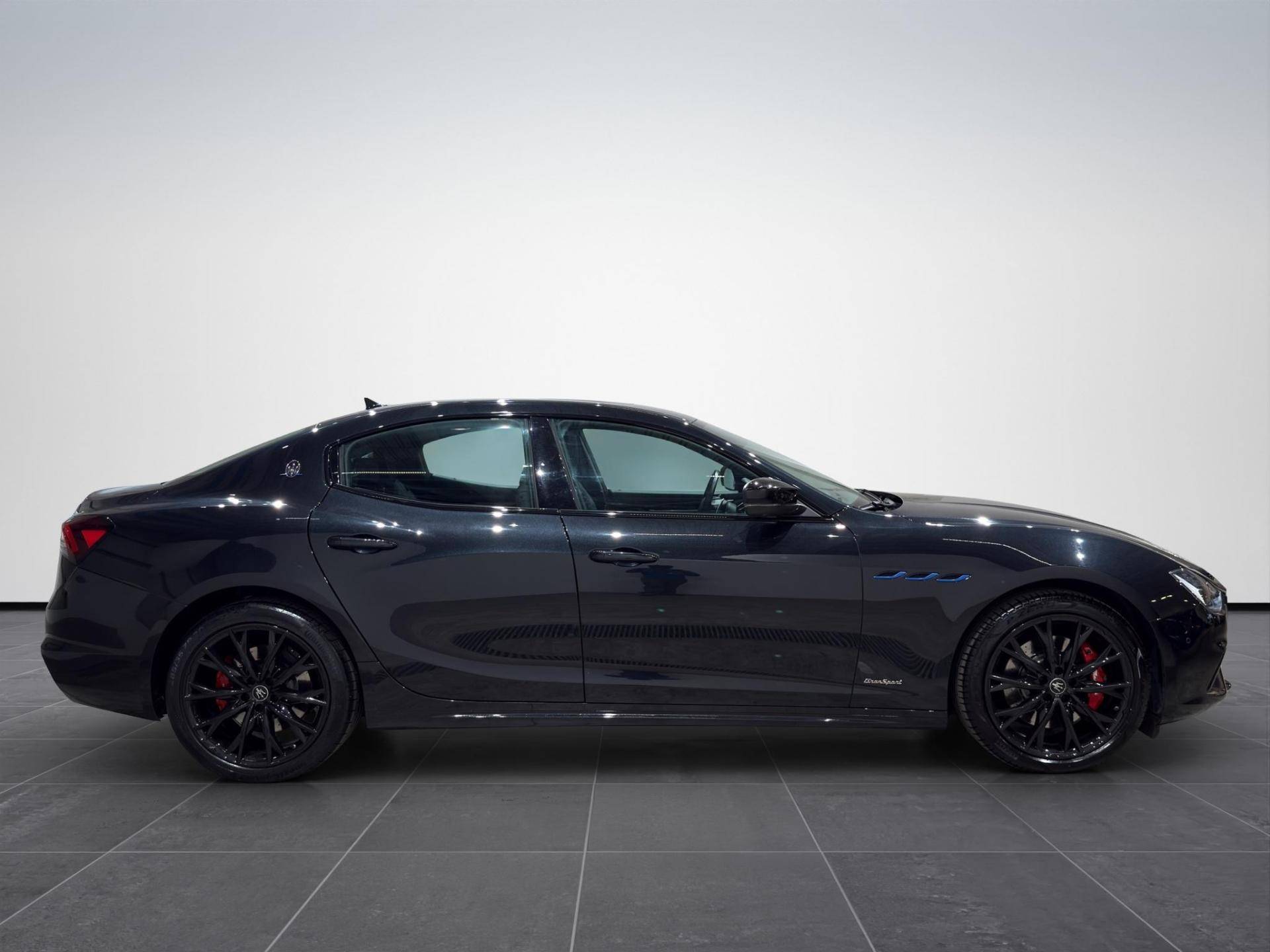 MASERATI Ghibli Ghibli 2.0 mhev Gransport 330cv auto usata in pronta consegna - Brandini