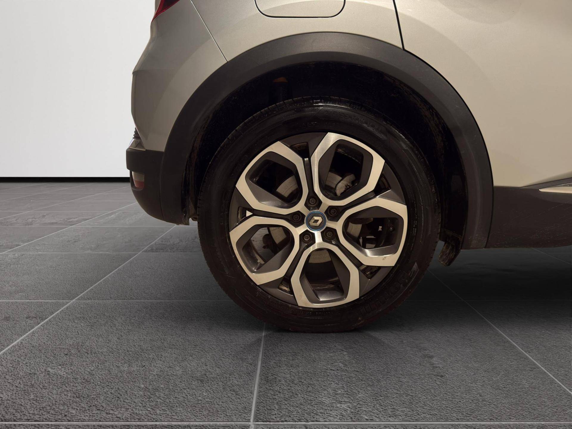 RENAULT Captur Captur 1.6 plug-in hybrid Intens E-Tech 160cv auto my21 usata in pronta consegna - Brandini