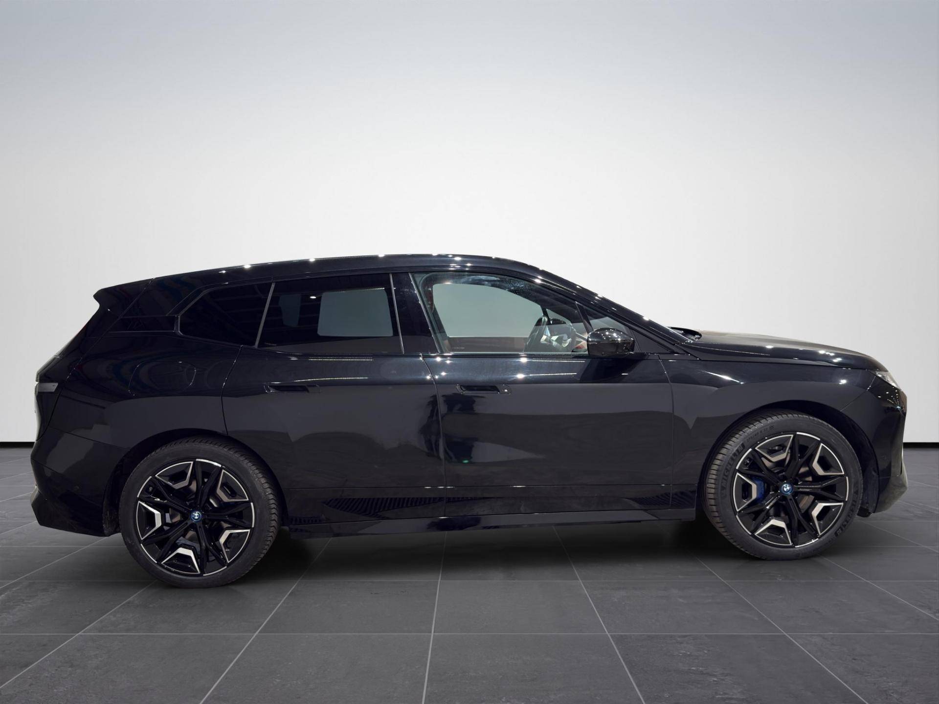 BMW iX iX xdrive50 pacchetto sportivo usata in pronta consegna - Brandini