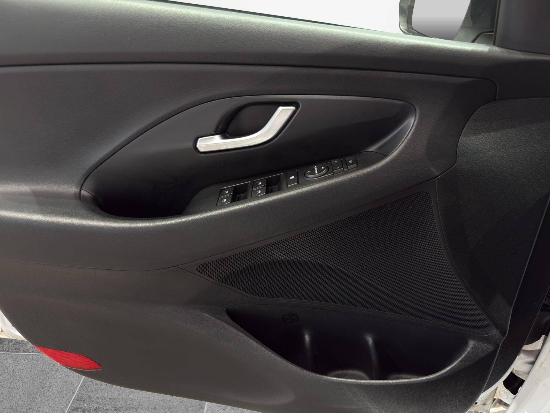 HYUNDAI i30 2024 5p i30 1.0 t-gdi 48V NLine 100cv dct usata in pronta consegna - Brandini