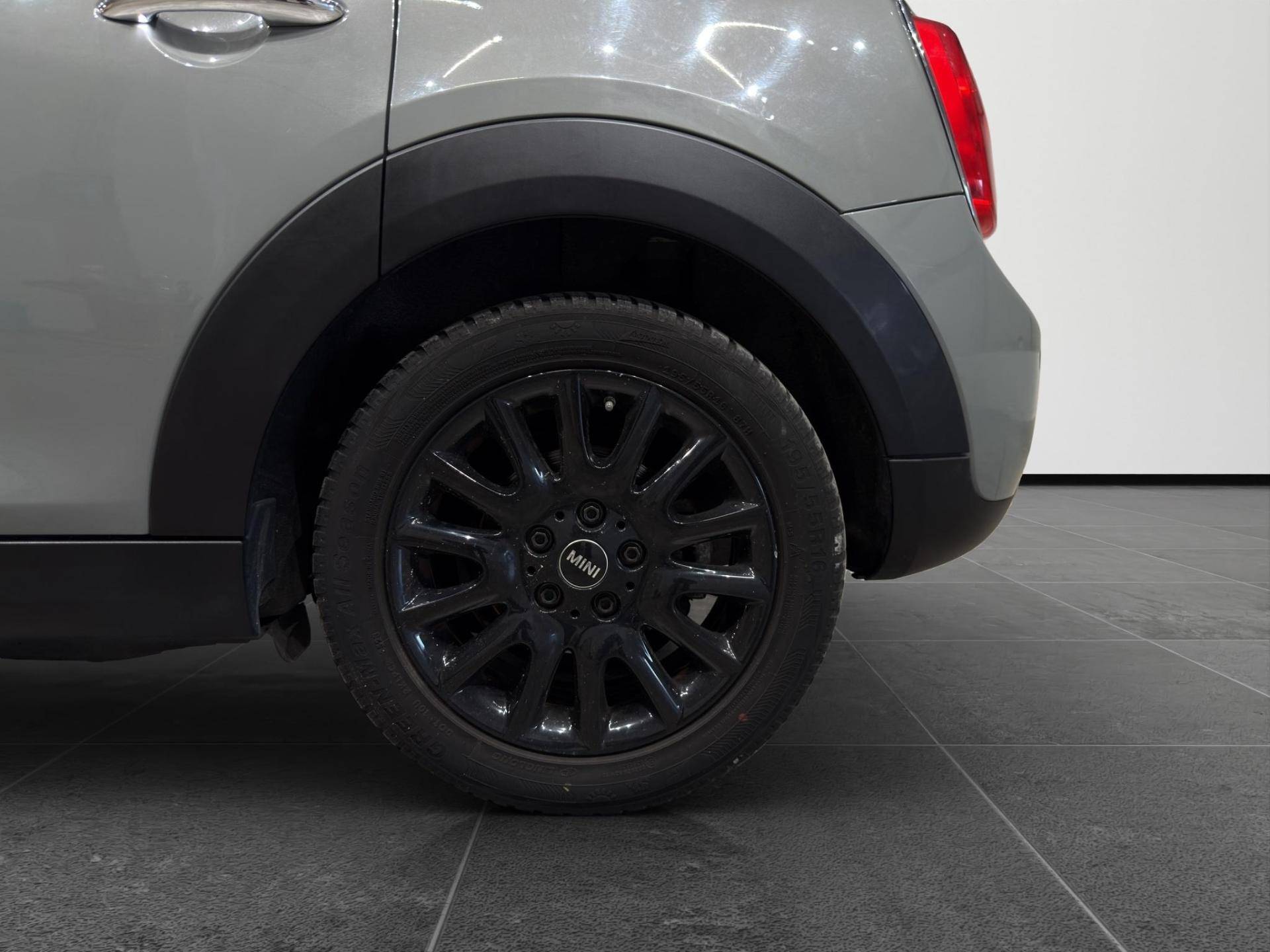 Auto Venduta - MINI Mini Mini 5p 1.5 Cooper Hype auto usata in pronta consegna - Brandini