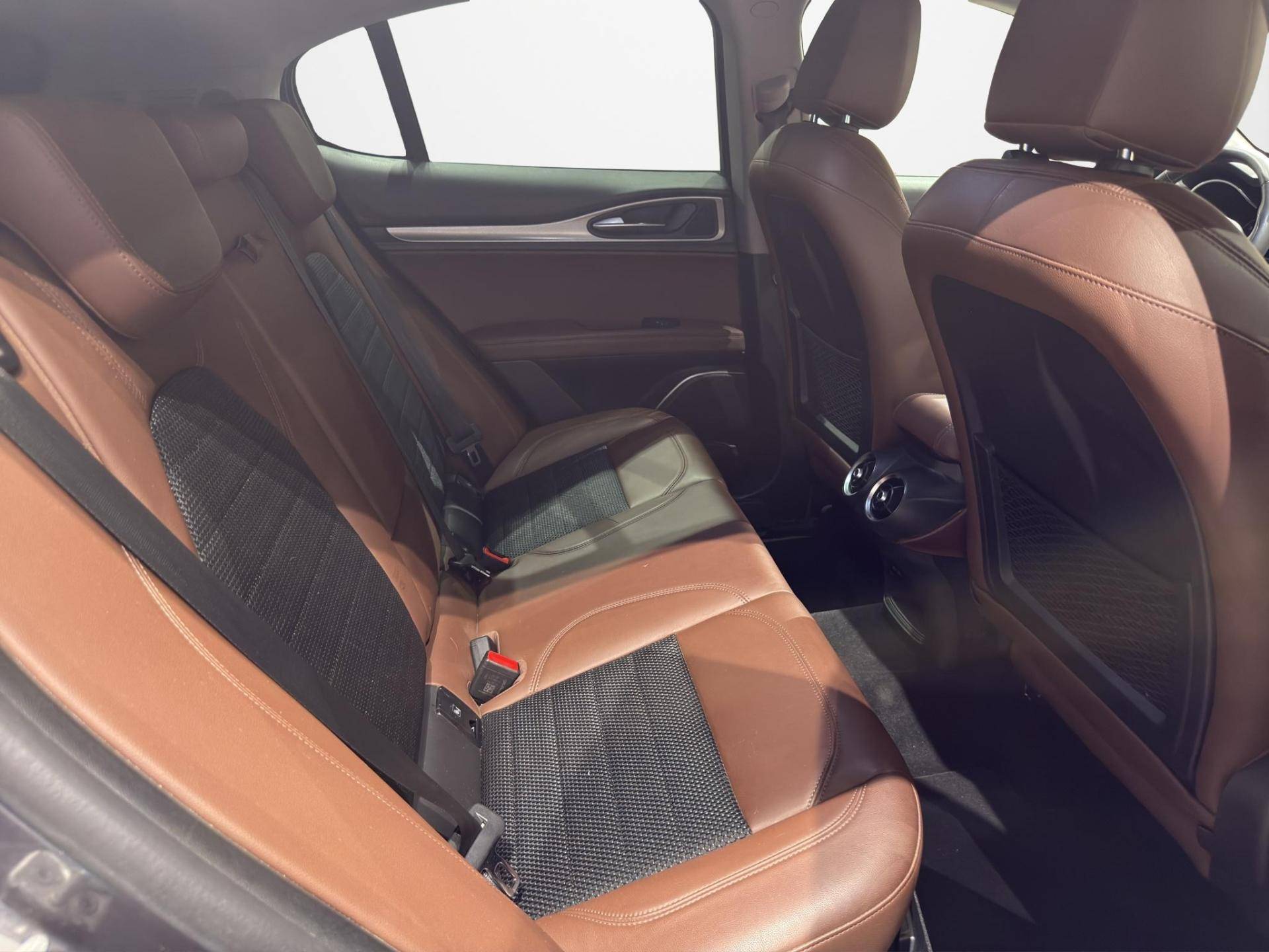 ALFA ROMEO Stelvio Stelvio 2.2 t Executive Q4 210cv auto usata in pronta consegna - Brandini