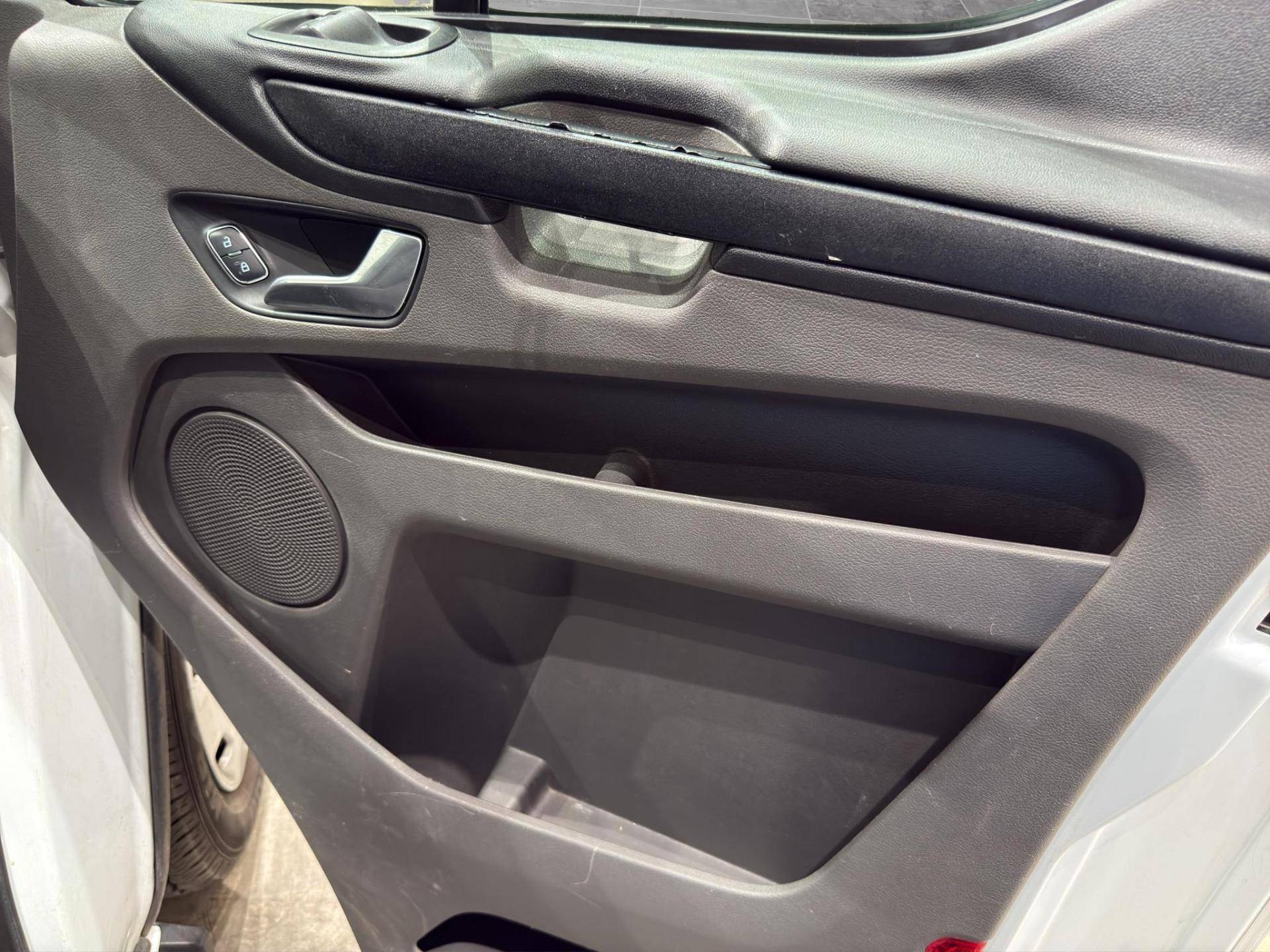FORD Transit Custom I transit custom 300 2.0 tdci 130cv Trend L2H1 E6.2 usata in pronta consegna - Brandini