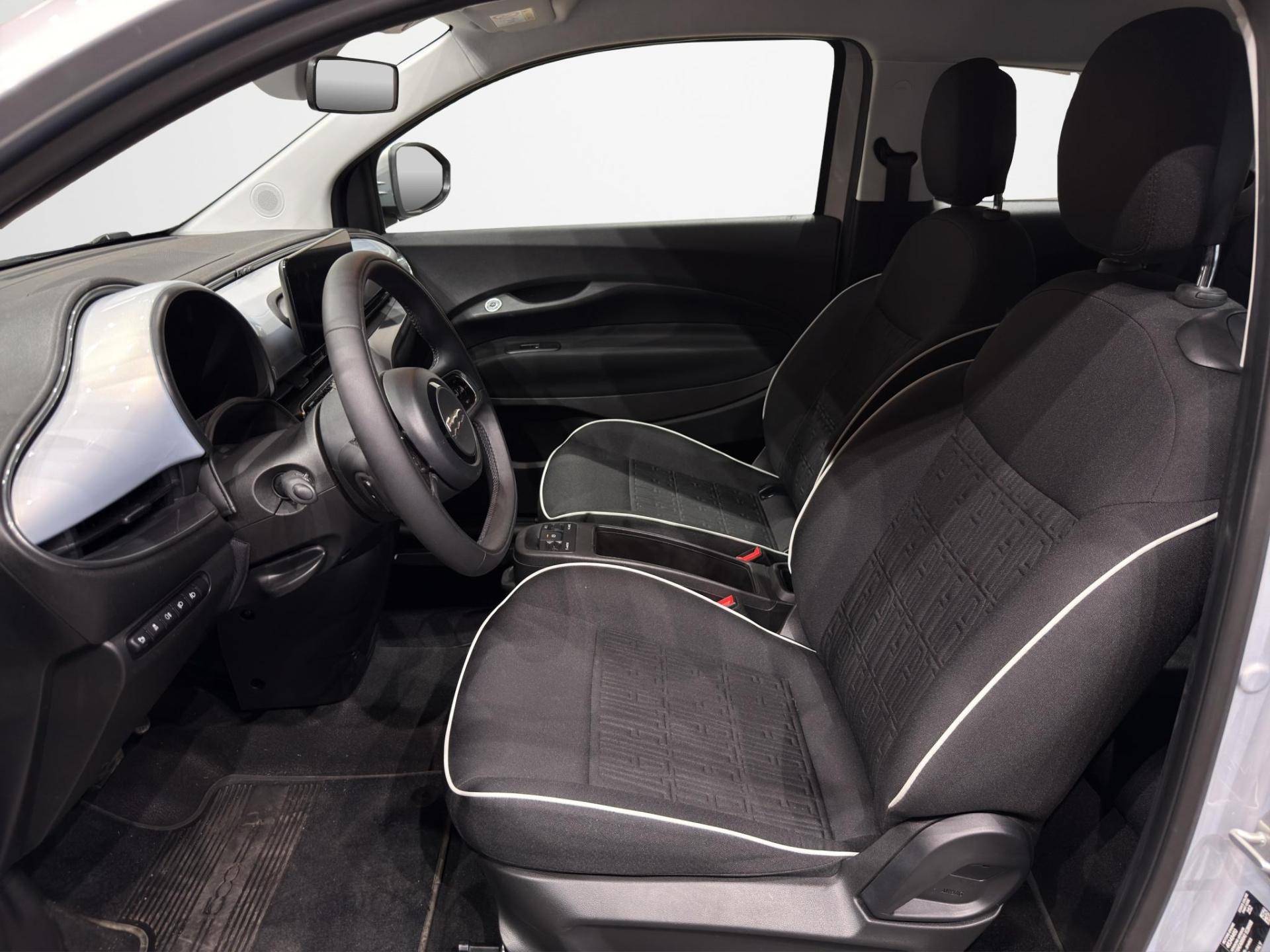 FIAT 500e 500e 42 kWh Entry Pack Tech usata in pronta consegna - Brandini