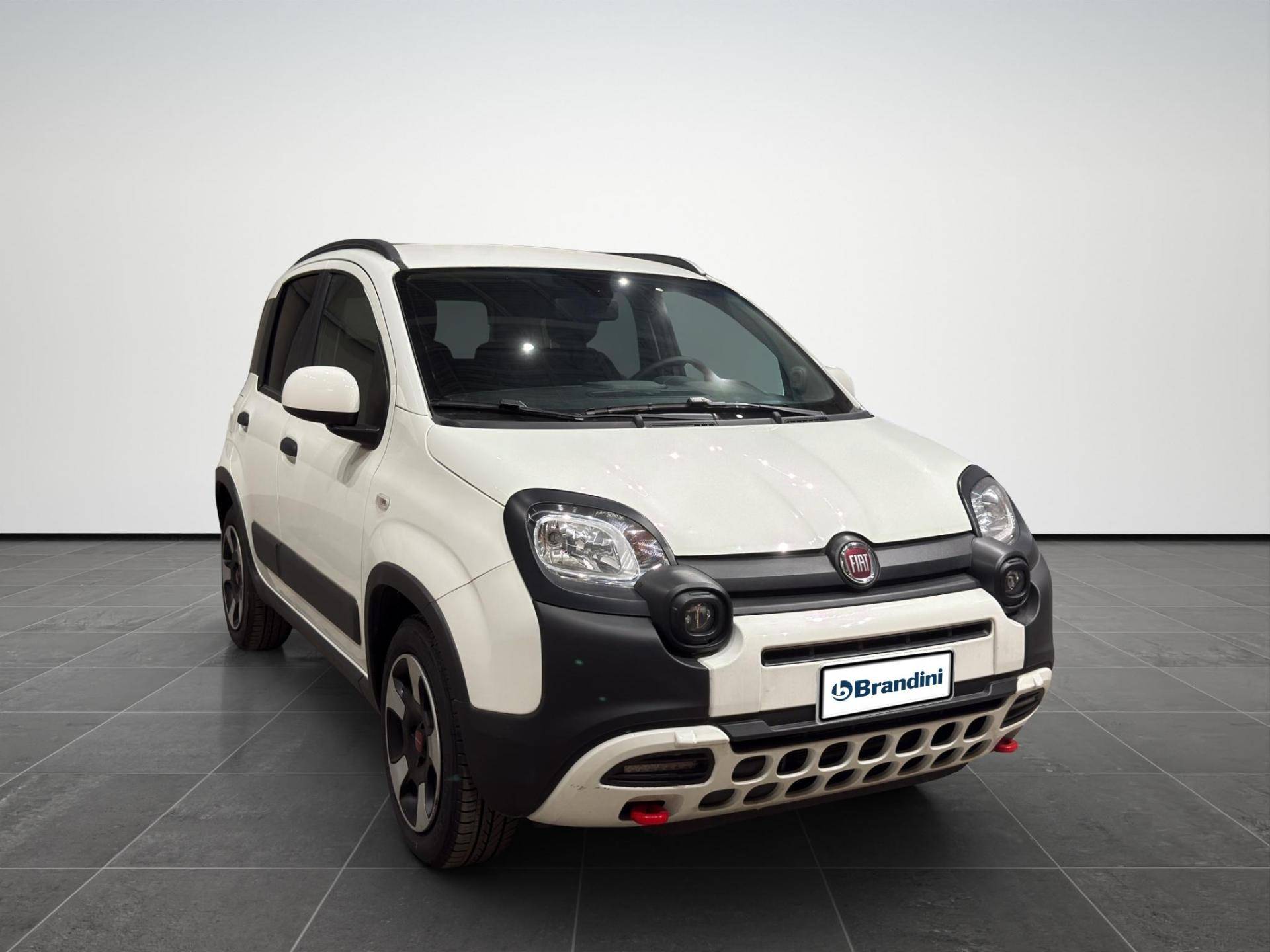 FIAT Panda Panda 1.0 firefly hybrid Cross s&s 70cv 5p.ti usata in pronta consegna - Brandini
