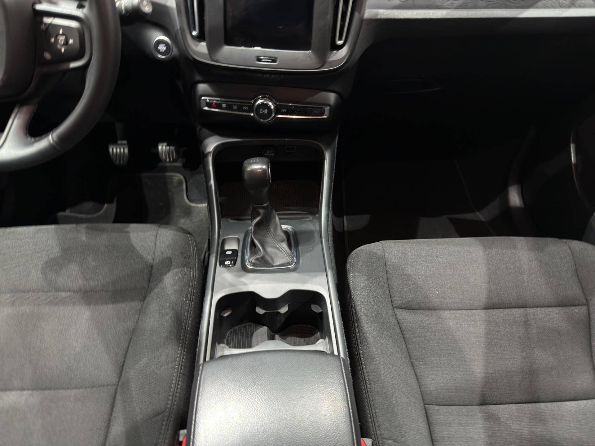 Auto Venduta - VOLVO XC40 XC40 1.5 T2 Momentum Core my21 usata in pronta consegna - Brandini