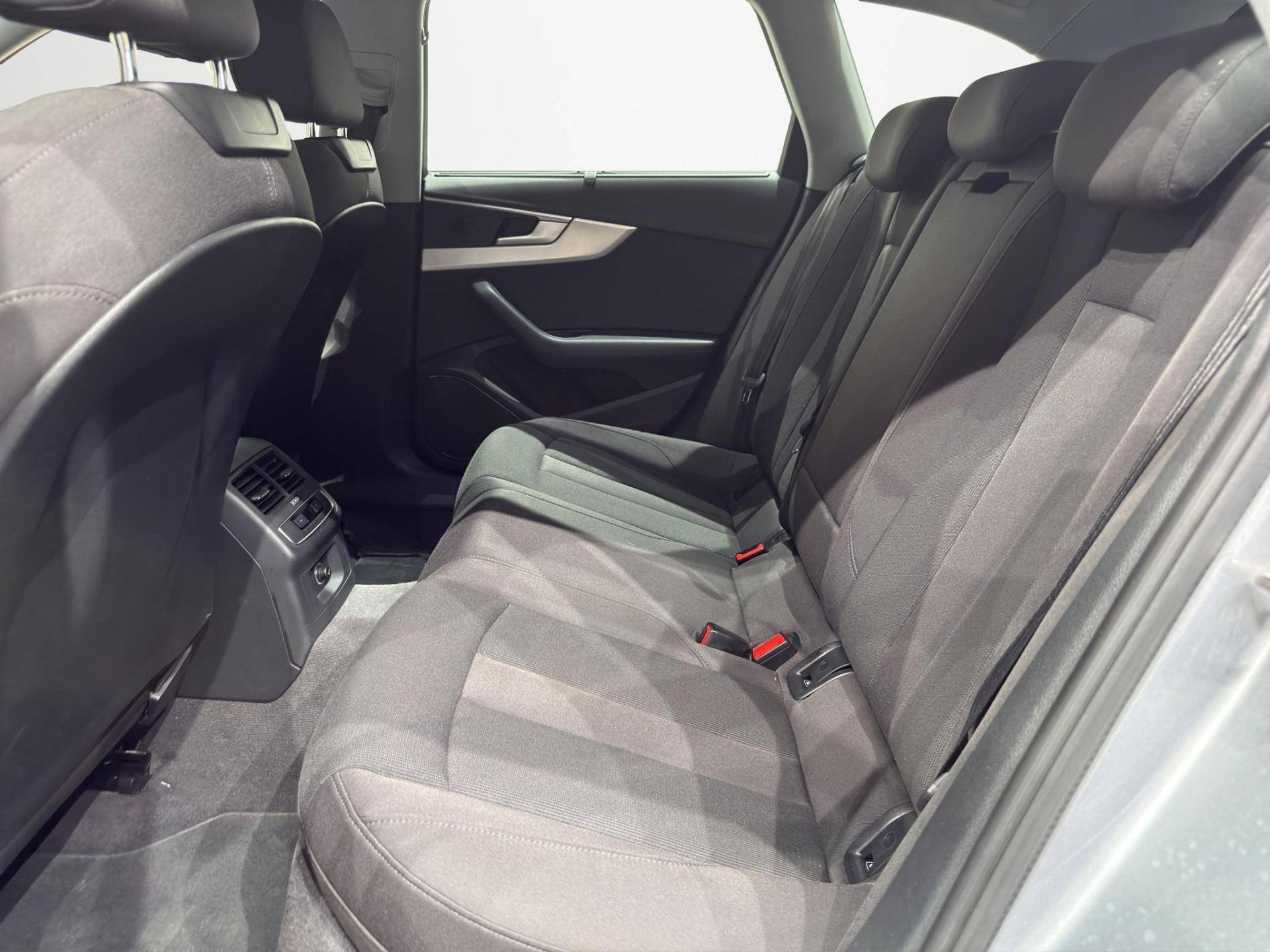 AUDI A4 Avant A4 Avant 40 2.0 tdi S Line Edition 190cv s-tronic usata in pronta consegna - Brandini