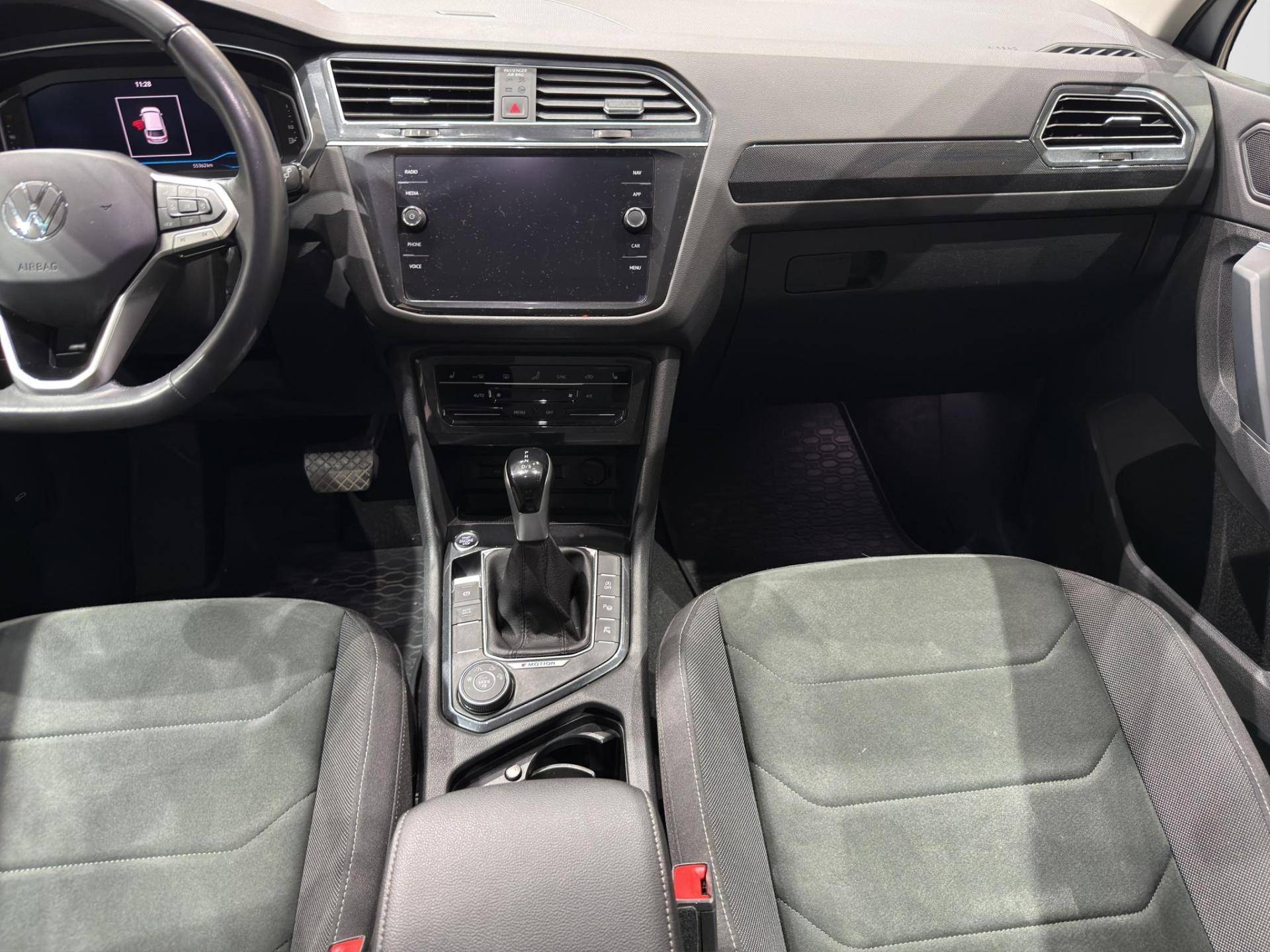 VOLKSWAGEN Tiguan Tiguan 2.0 tdi scr Elegance 4motion 150cv dsg usata in pronta consegna - Brandini