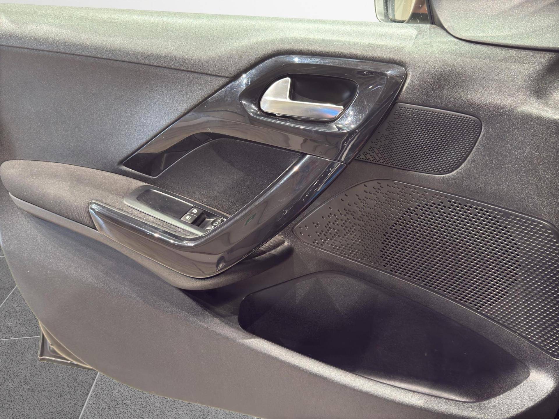 PEUGEOT 208 208 1.2 puretech Active gpl 82cv 5p usata in pronta consegna - Brandini