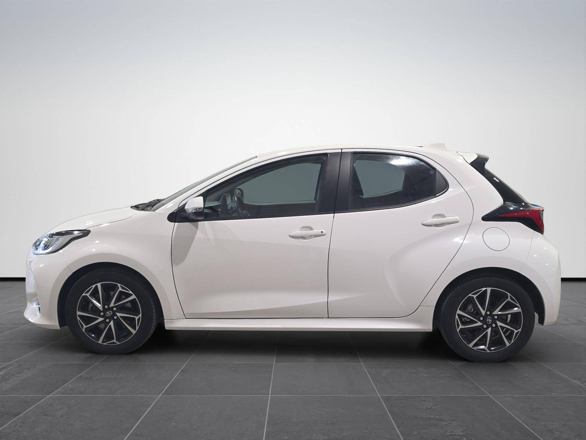 Auto Venduta - TOYOTA Yaris Yaris 1.5h Trend usata in pronta consegna - Brandini
