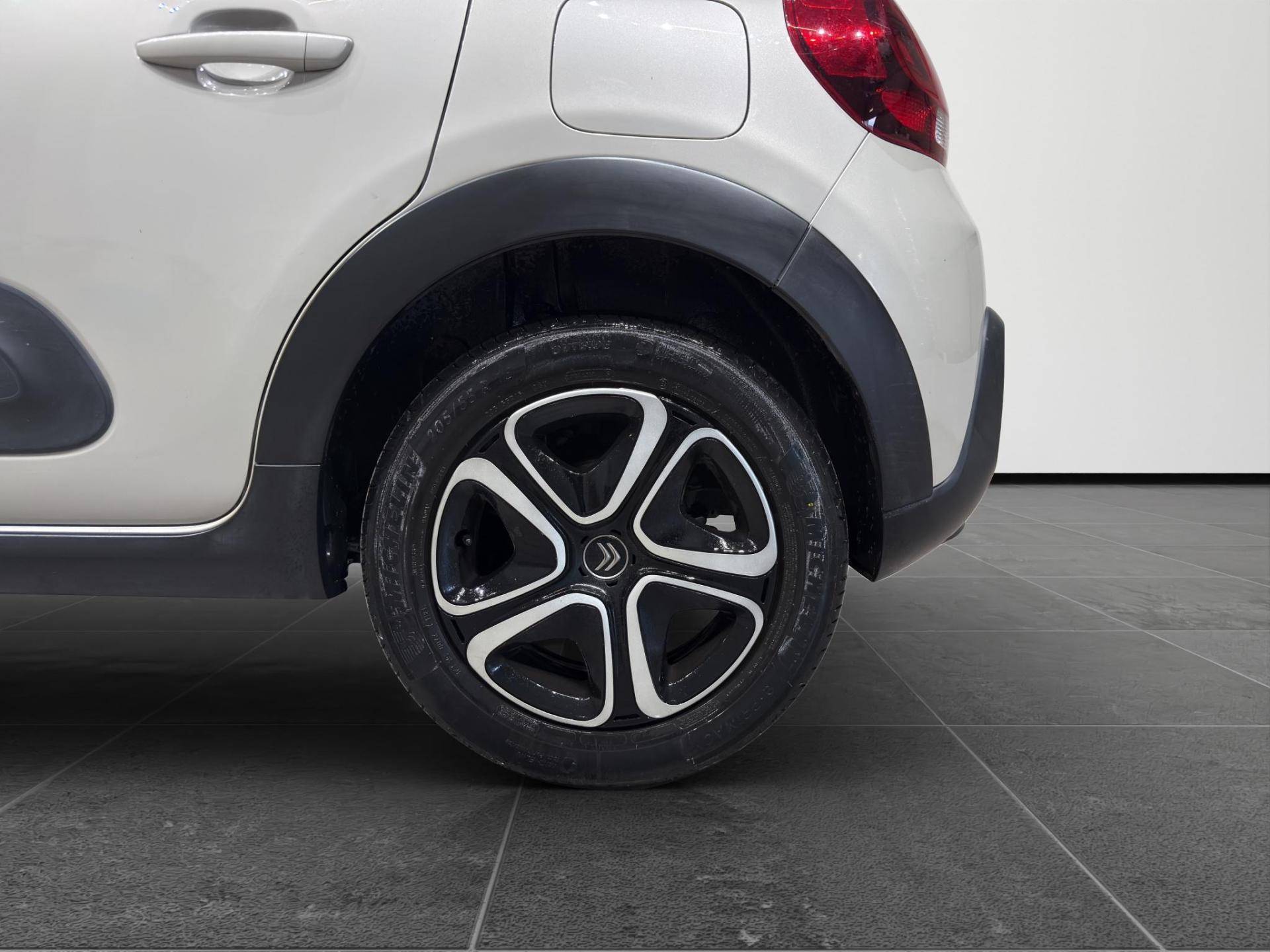 CITROEN C3 C3 1.5 bluehdi C-Series s&s 100cv 6m usata in pronta consegna - Brandini