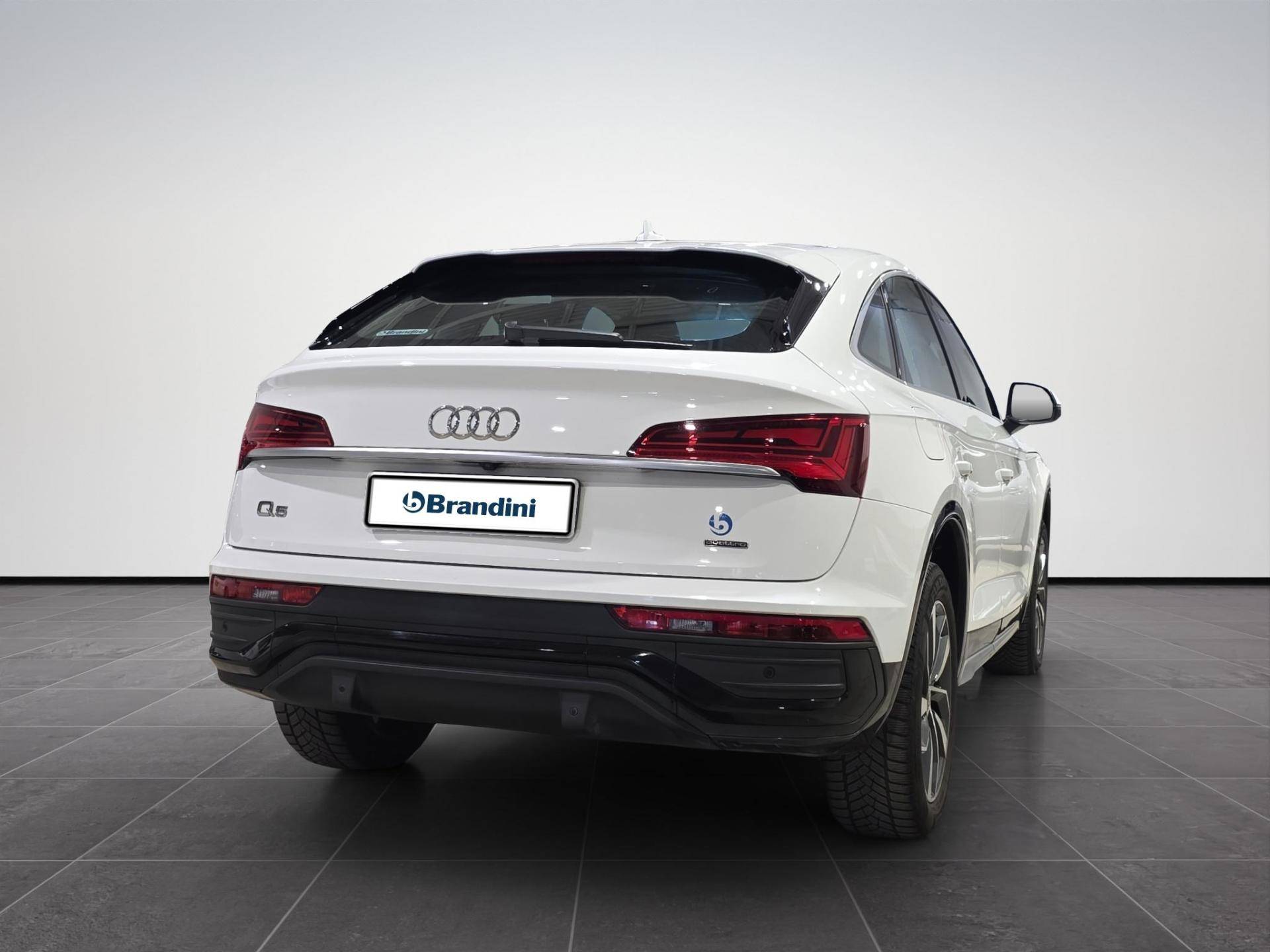 AUDI Q5 Q5 Sportback 40 2.0 tdi mhev 12V Business Advanced quattro s tronic usata in pronta consegna - Brandini
