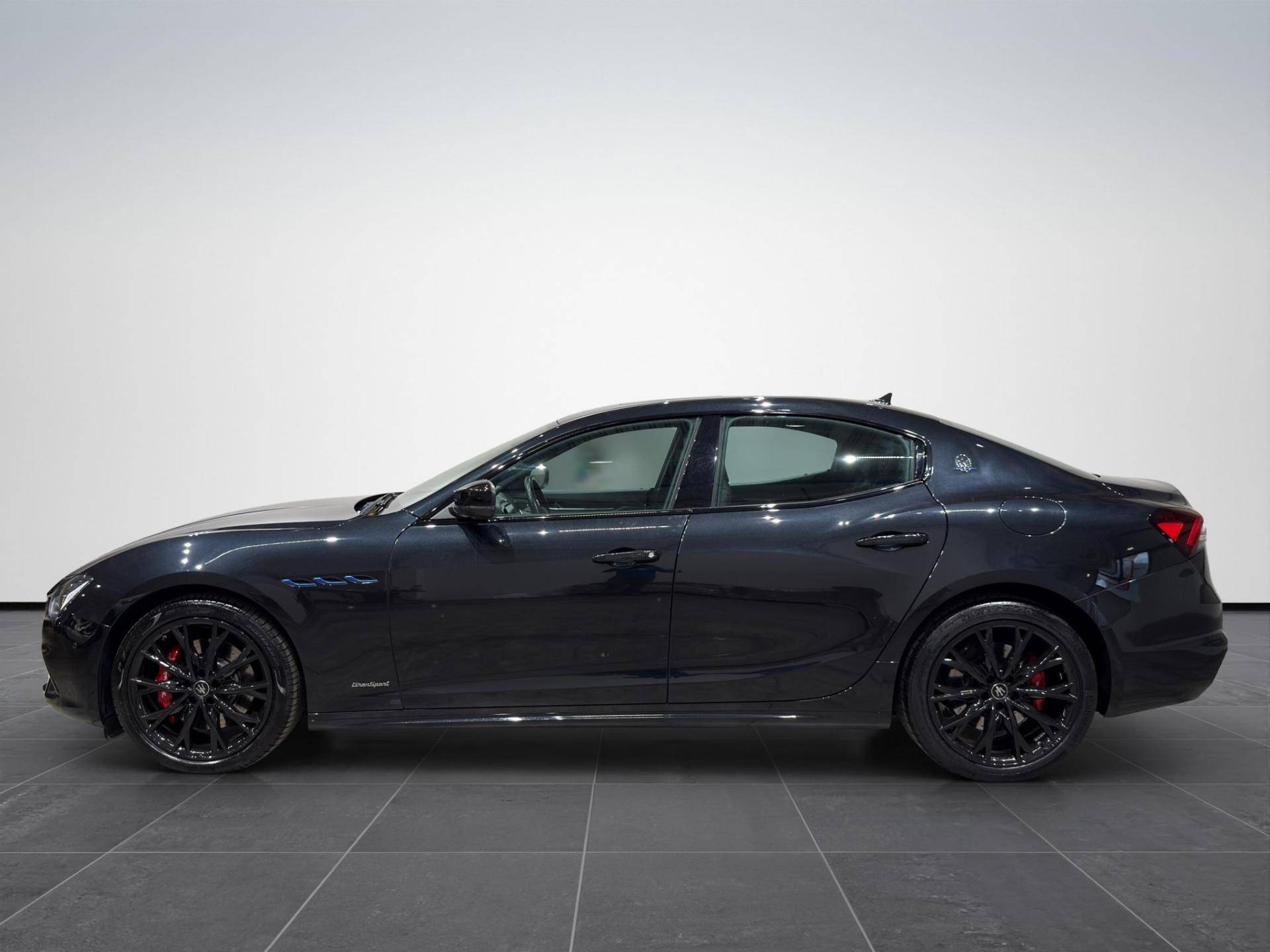 MASERATI Ghibli Ghibli 2.0 mhev Gransport 330cv auto usata in pronta consegna - Brandini