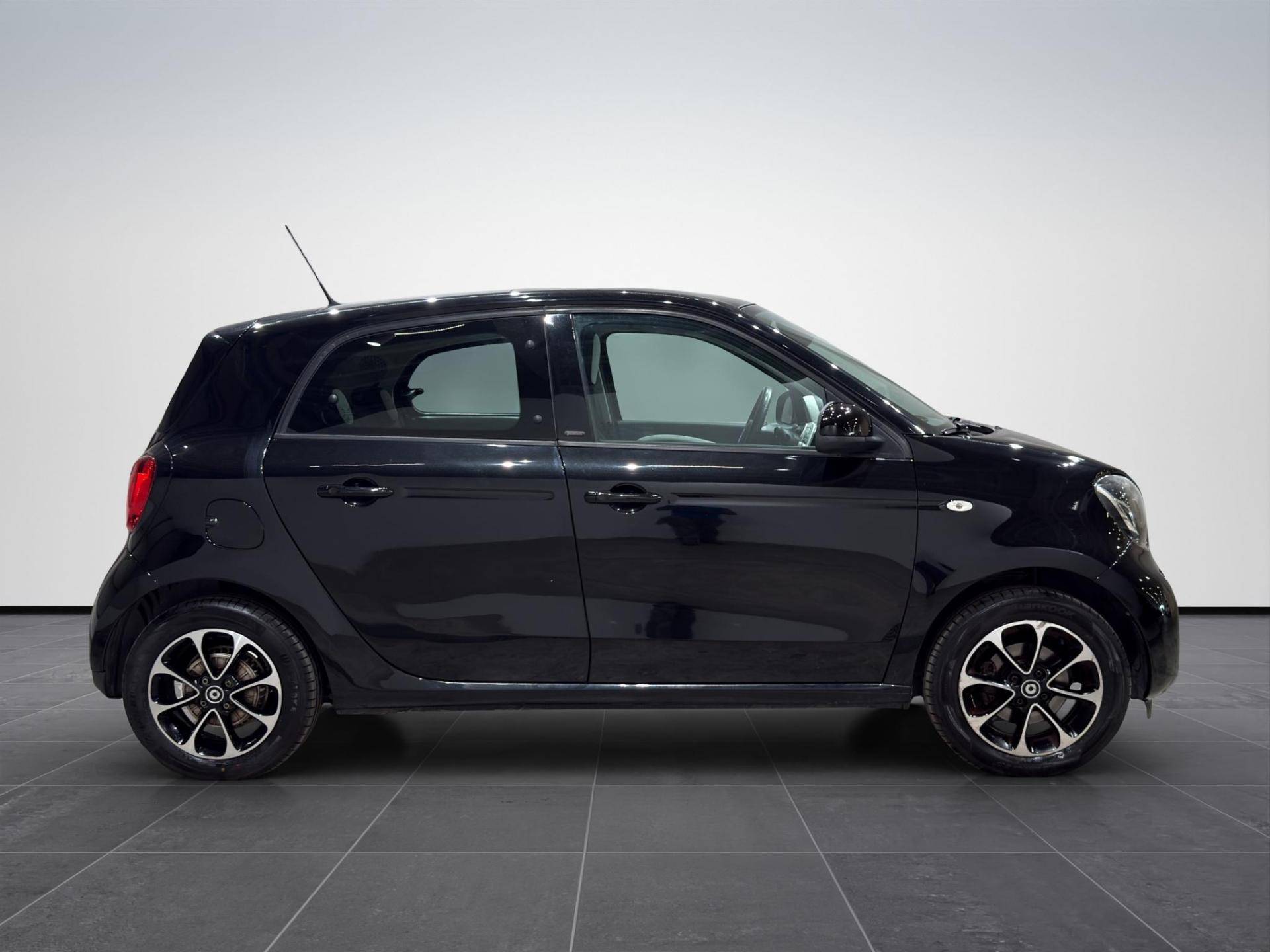 Auto Venduta - SMART Forfour Forfour 1.0 Passion 71cv usata in pronta consegna - Brandini