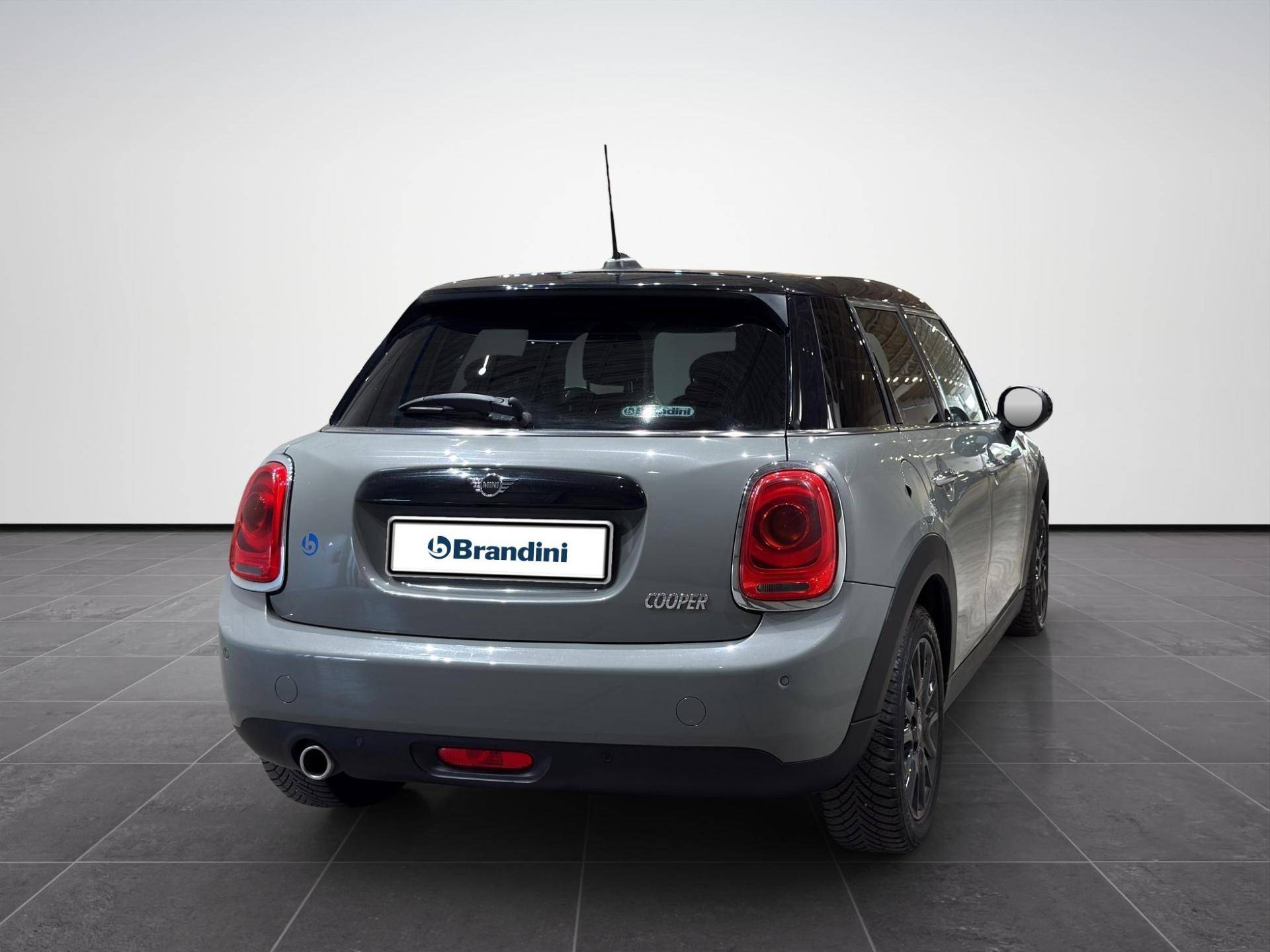 Auto Venduta - MINI Mini Mini 5p 1.5 Cooper Hype auto usata in pronta consegna - Brandini
