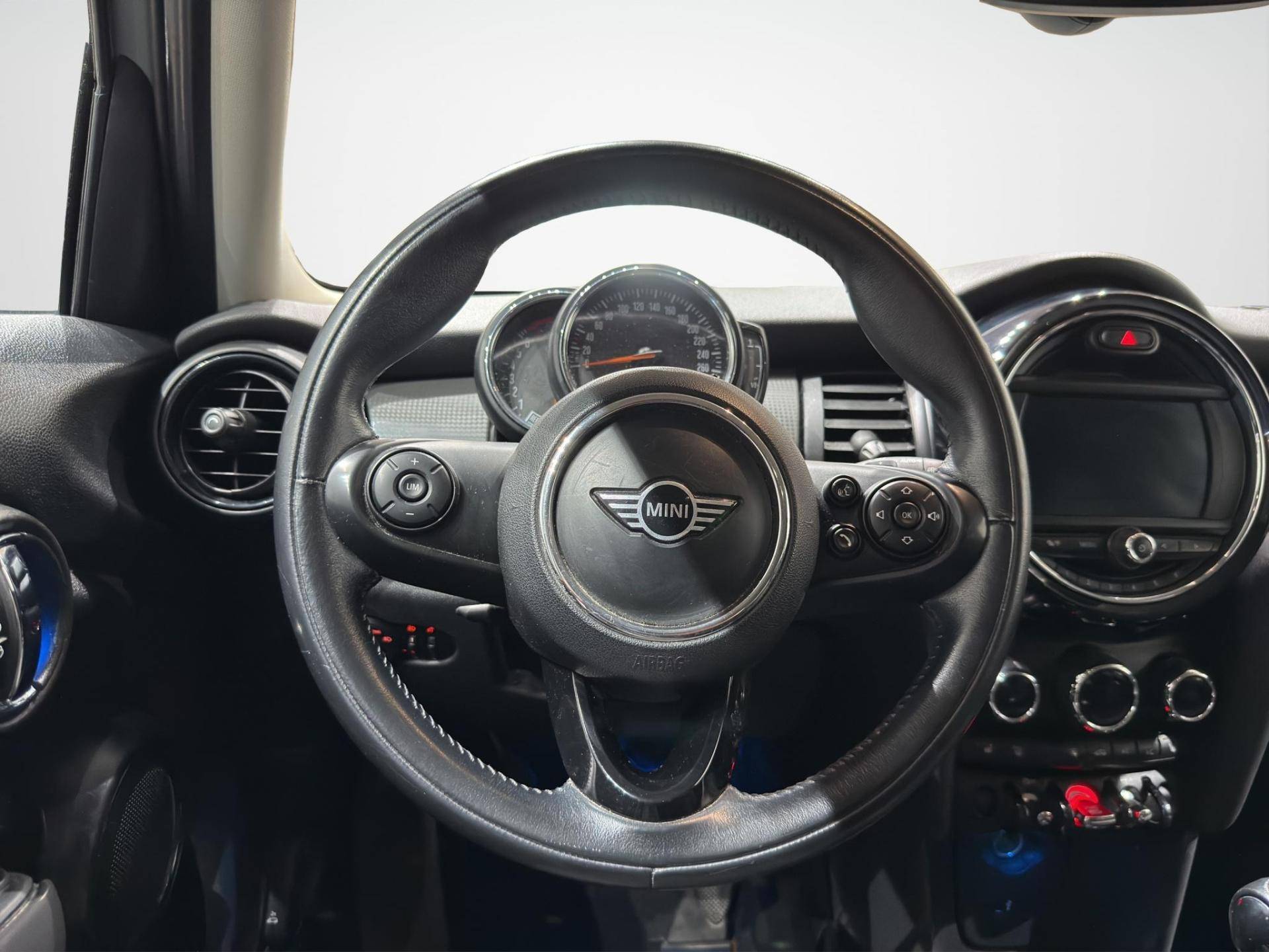 Auto Venduta - MINI Mini Mini 5p 1.5 Cooper Hype auto usata in pronta consegna - Brandini
