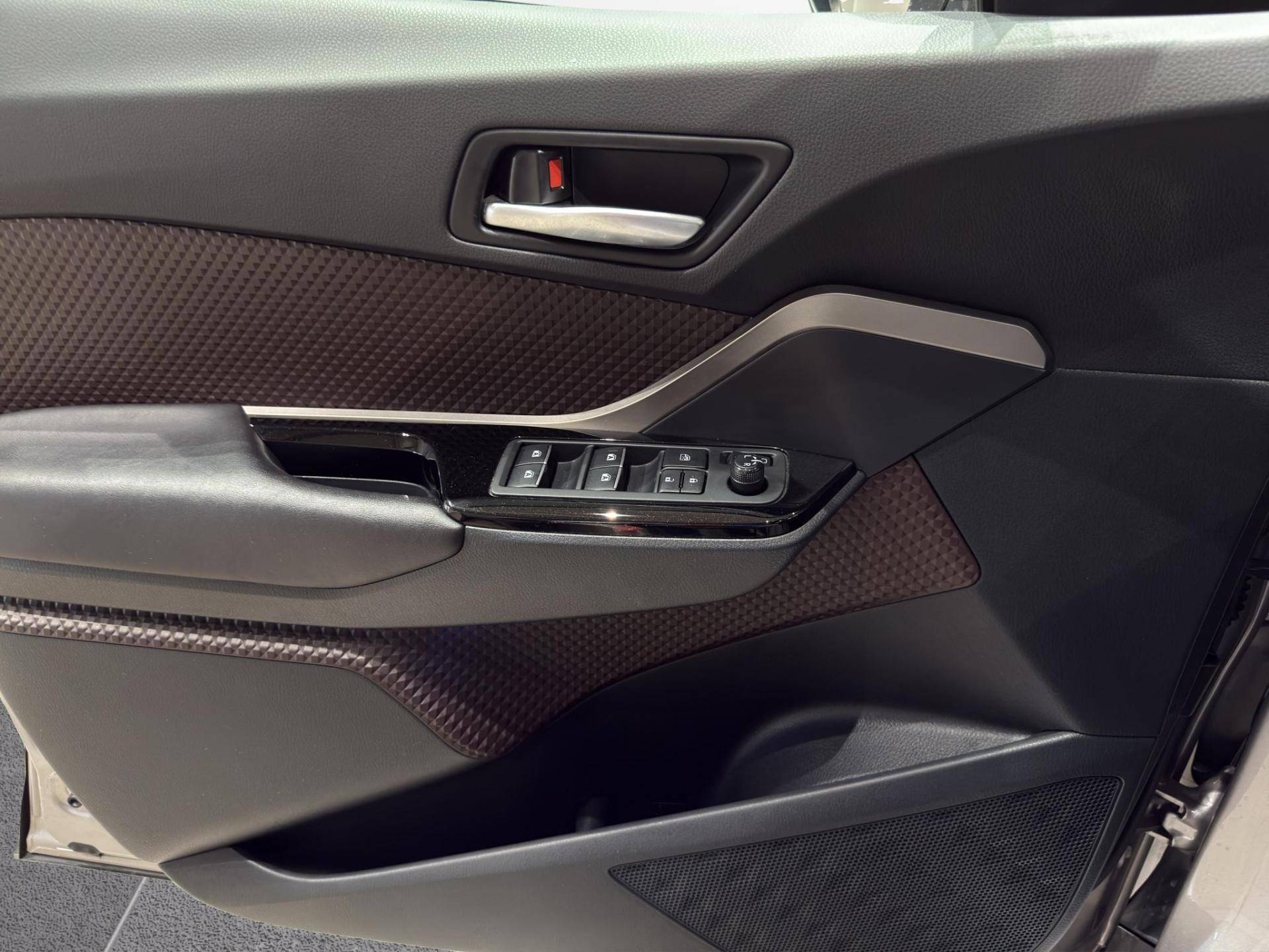 Auto Venduta - TOYOTA C-HR C-HR 1.8h Lounge 2wd e-cvt usata in pronta consegna - Brandini