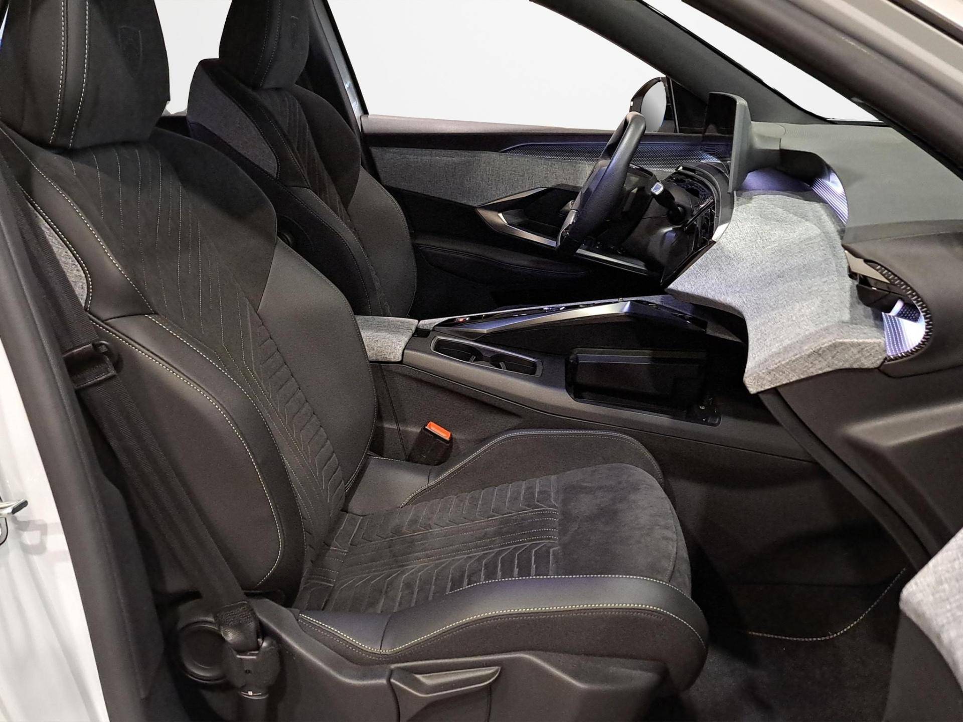 Auto Venduta - PEUGEOT 3008 3008 1.2 hybrid GT 136cv e-dcs6 usata in pronta consegna - Brandini