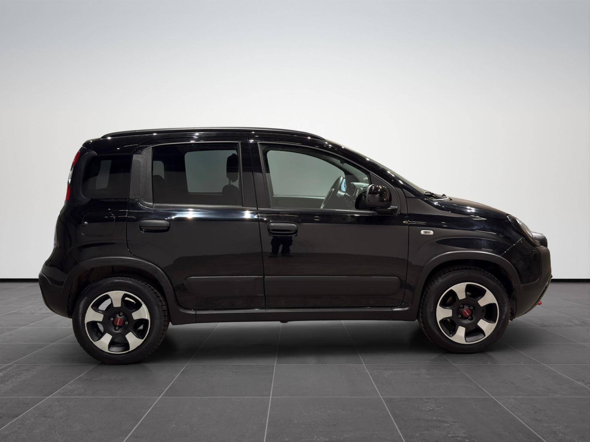 FIAT Panda Panda 1.0 firefly hybrid Cross s&s 70cv 5p.ti usata in pronta consegna - Brandini