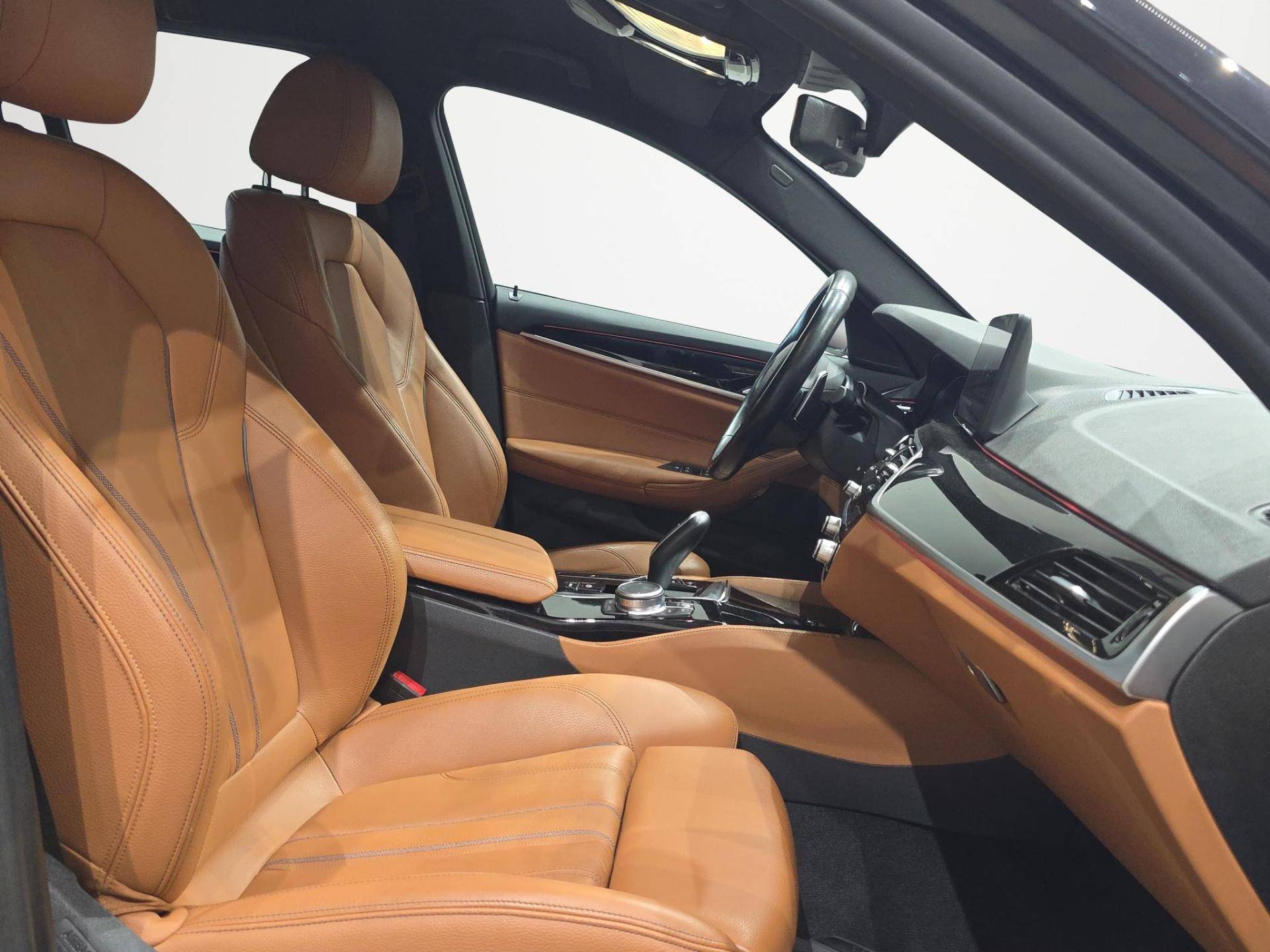 BMW Serie 5 Touring 520d Touring mhev 48V xdrive Msport auto usata in pronta consegna - Brandini