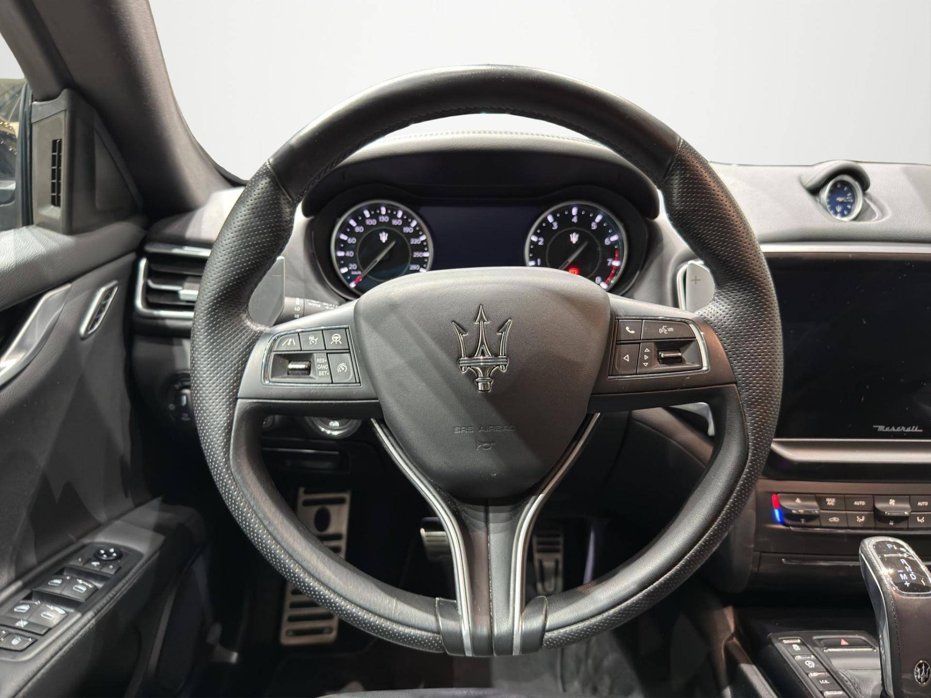 MASERATI Ghibli Ghibli 2.0 mhev Gransport 330cv auto usata in pronta consegna - Brandini