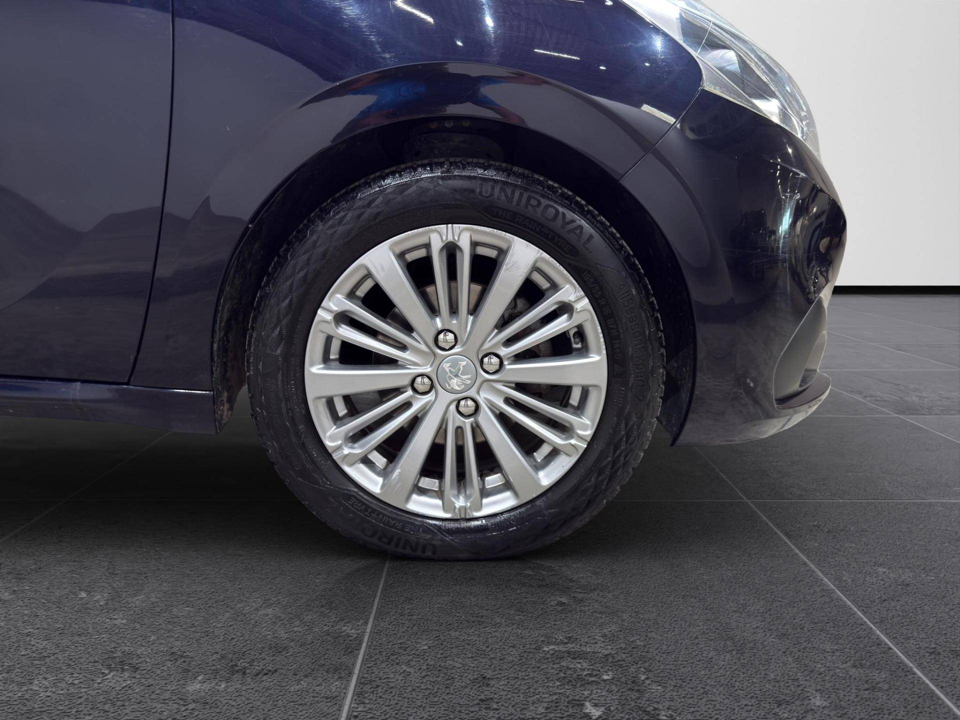 PEUGEOT 208 208 1.6 bluehdi Active 75cv 5p usata in pronta consegna - Brandini
