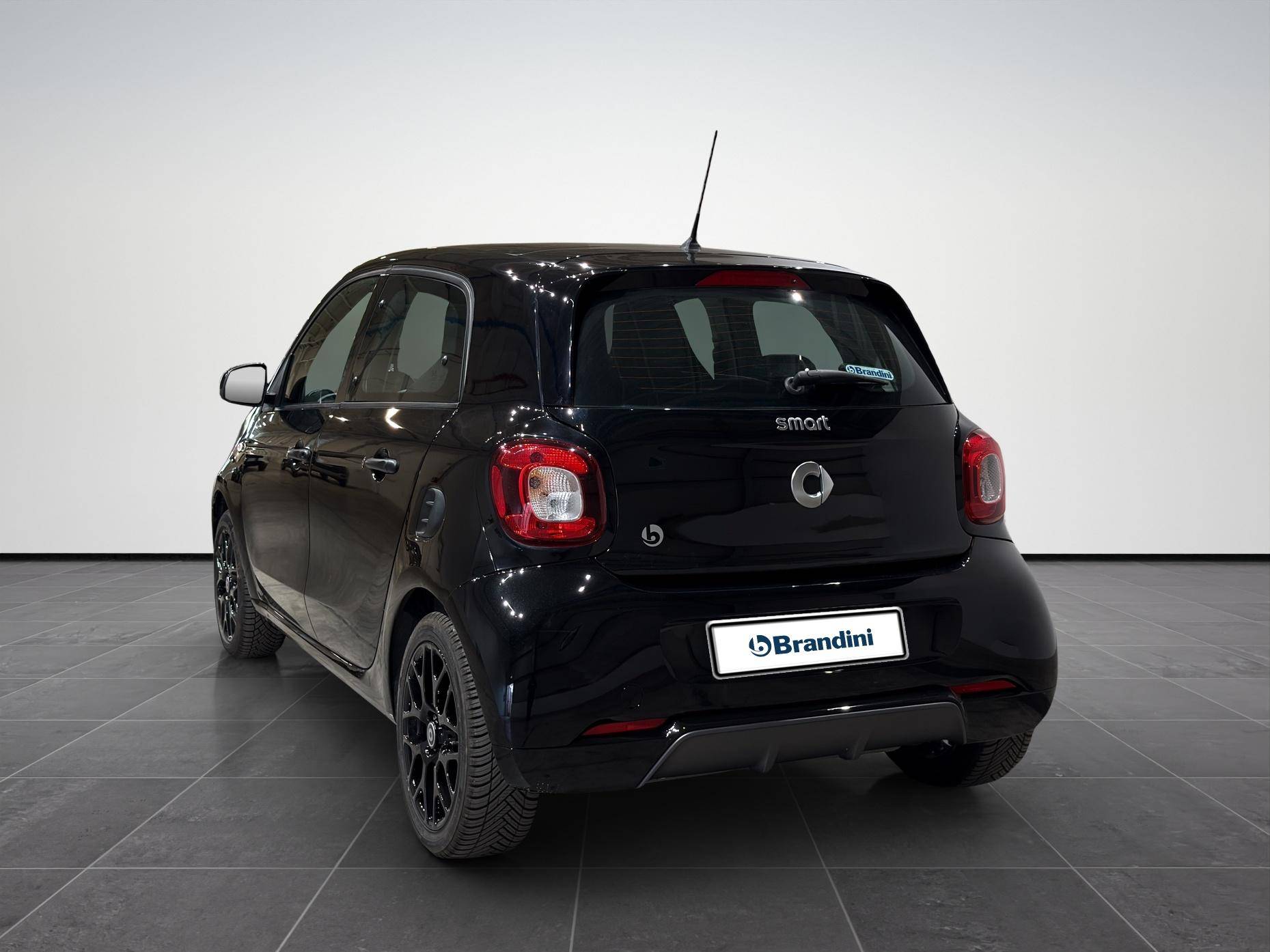 Auto Venduta - SMART Forfour Forfour 0.9 t. Passion 90cv twinamic my18 usata in pronta consegna - Brandini