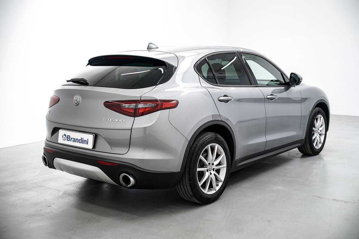 ALFA ROMEO Stelvio - Foto 9
