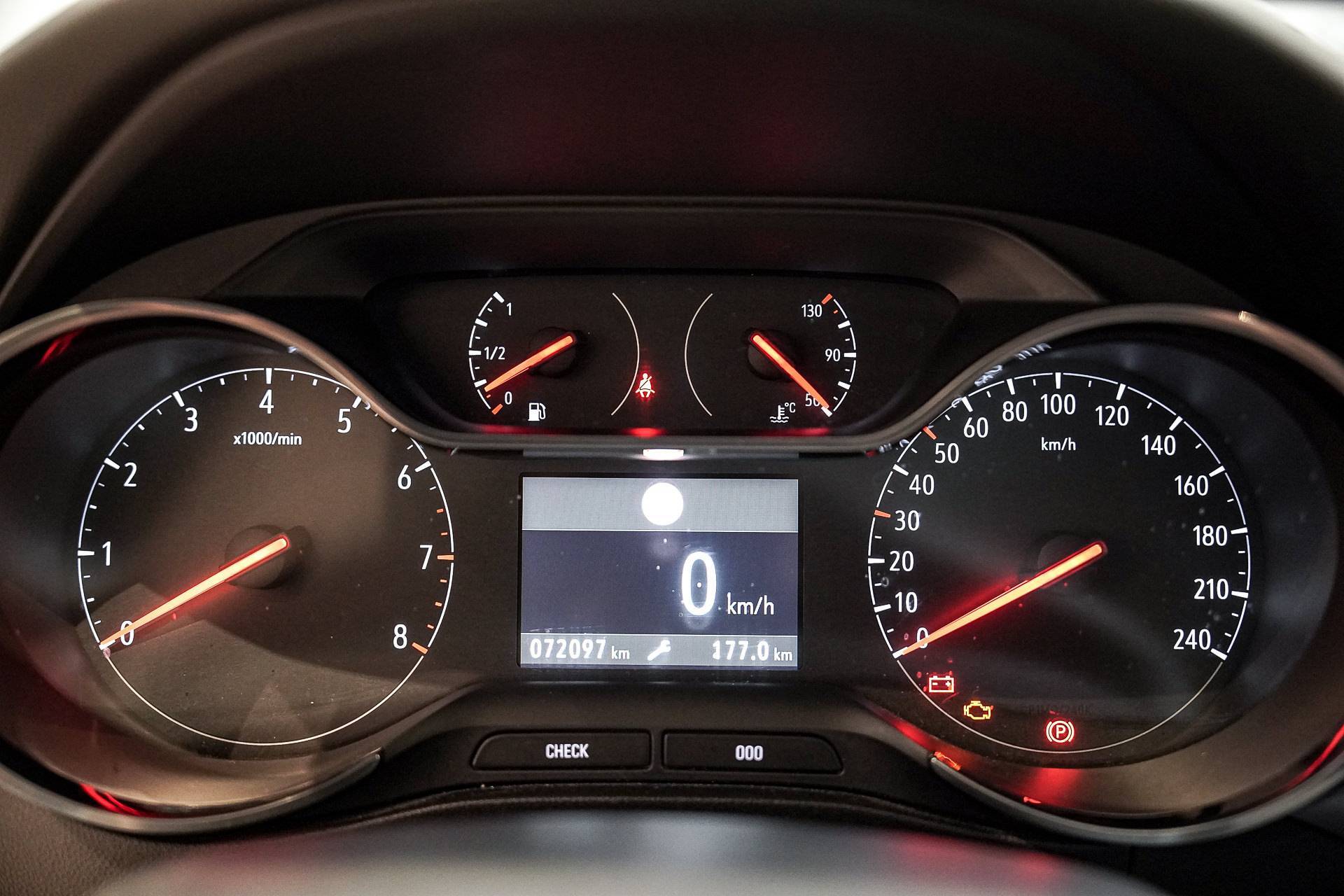 OPEL Crossland X - Foto 11