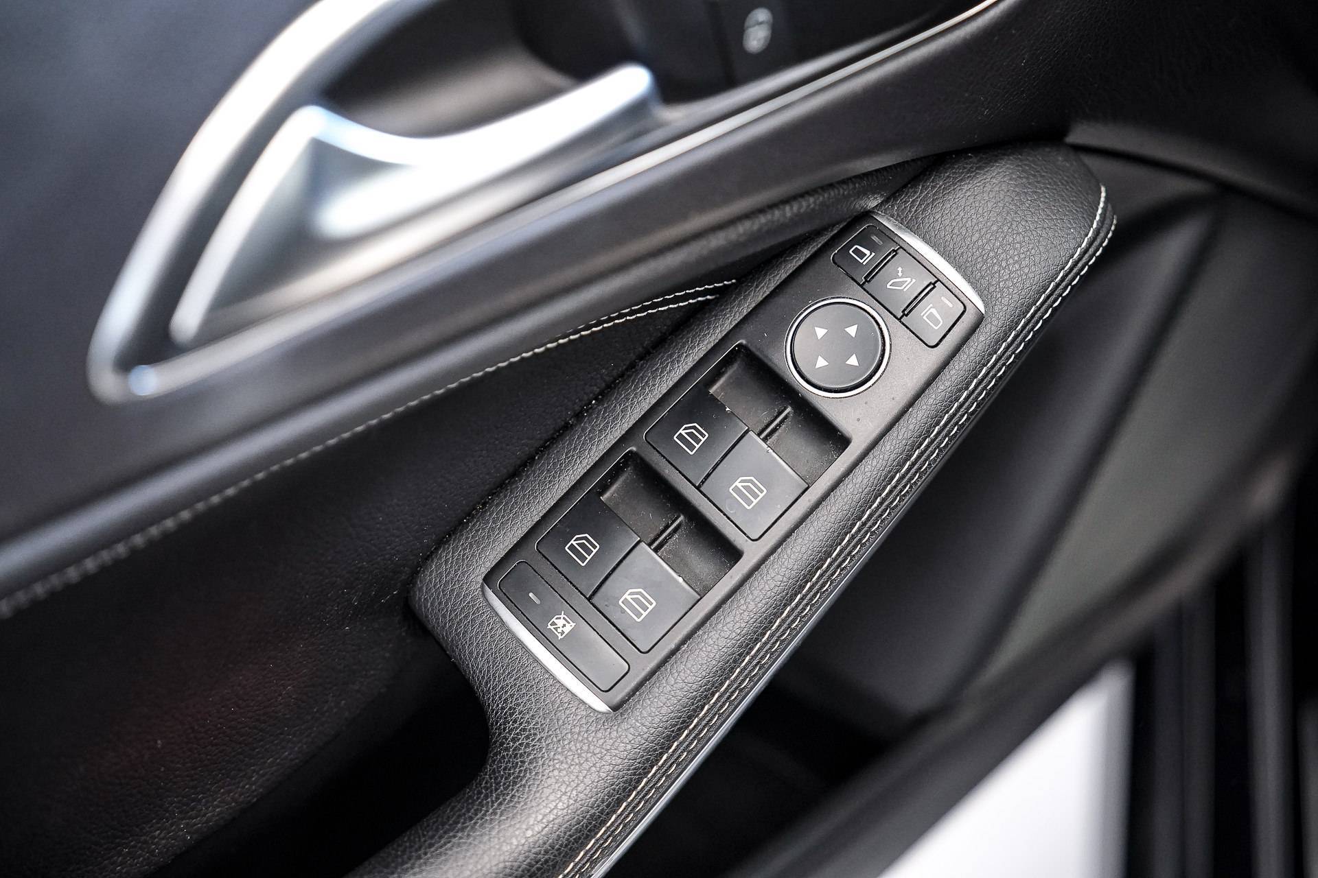 MERCEDES Classe A - Foto 10