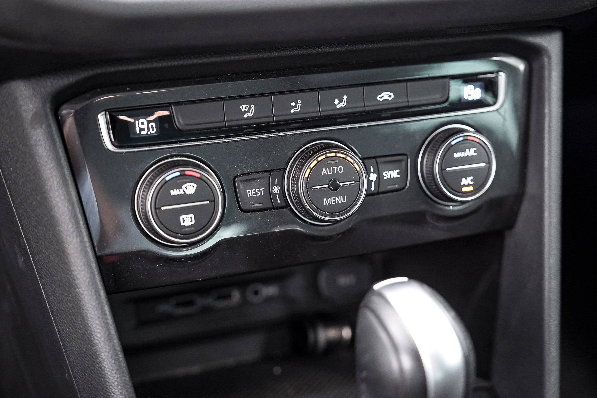 VOLKSWAGEN Tiguan - Foto 15