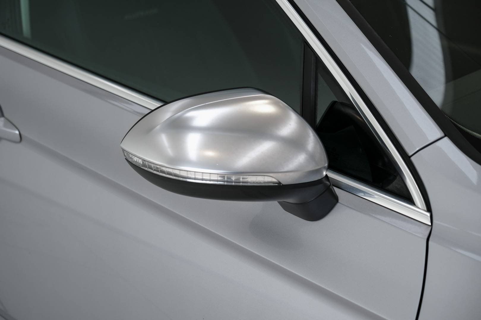 VOLKSWAGEN Passat  - Foto 5