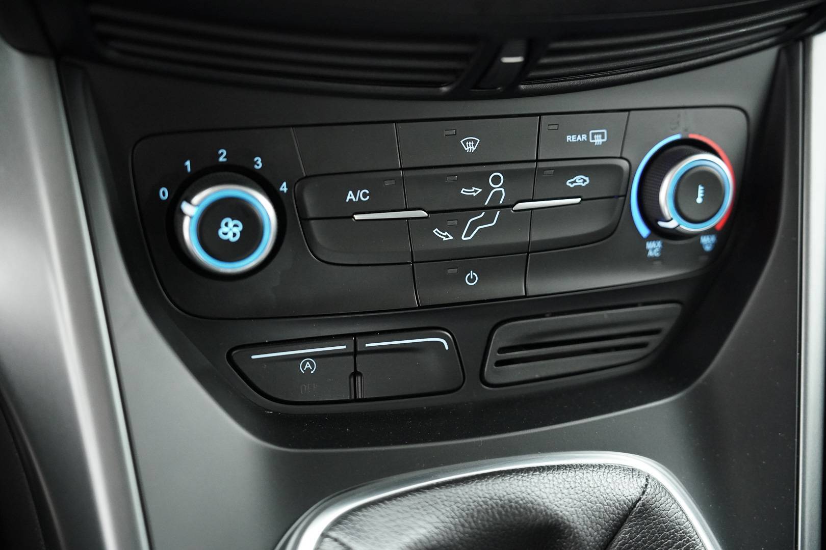 FORD Kuga  - Foto 18