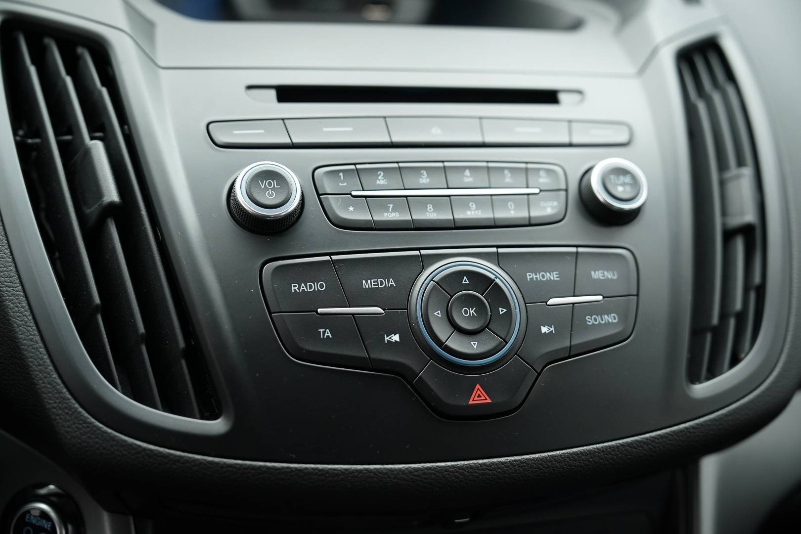 FORD Kuga  - Foto 16