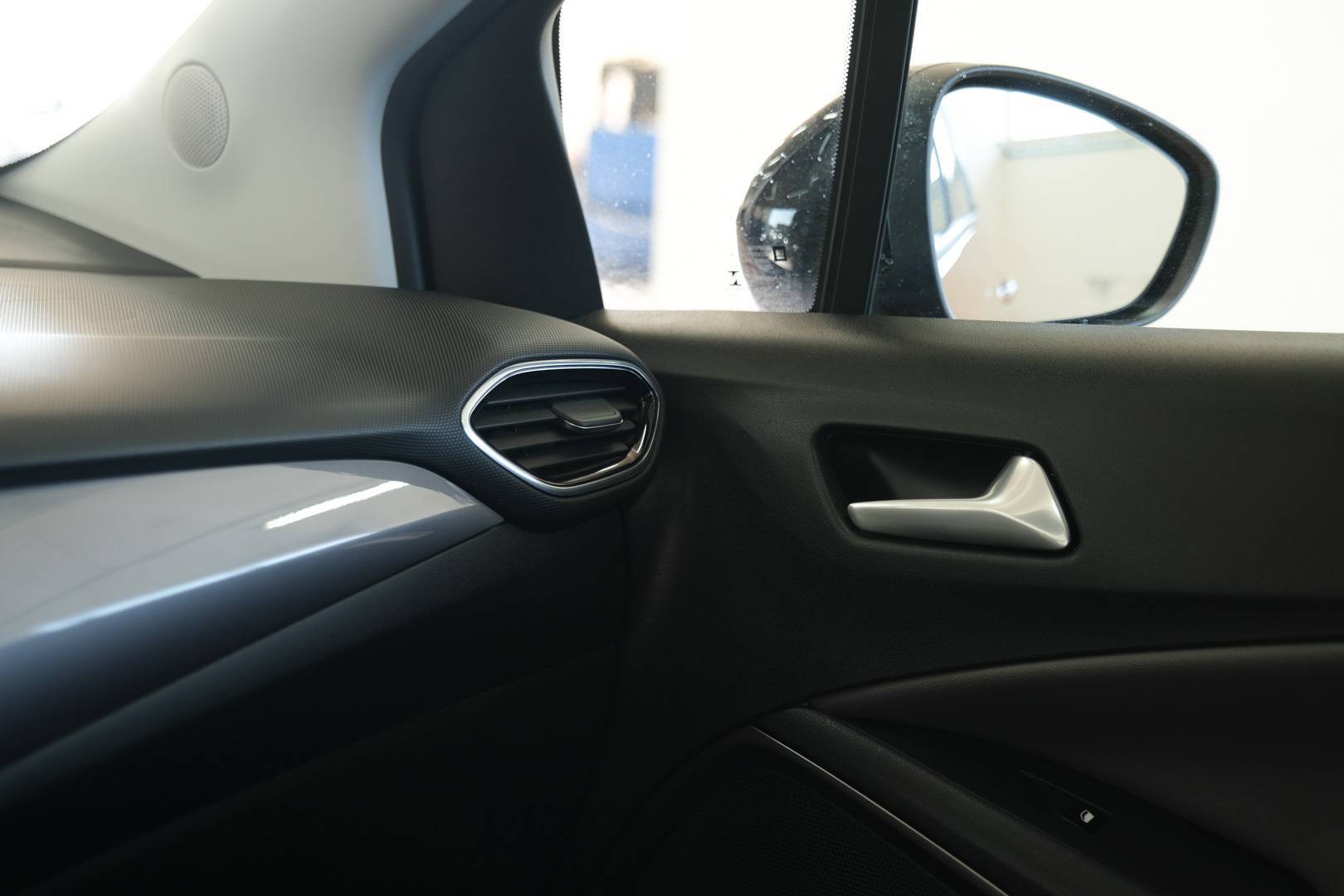 OPEL Crossland X - Foto 20