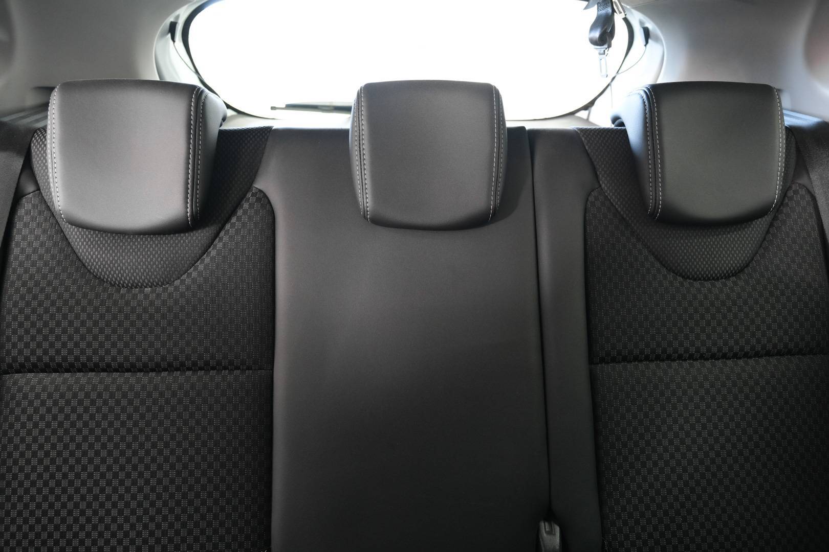 RENAULT Clio - Foto 22