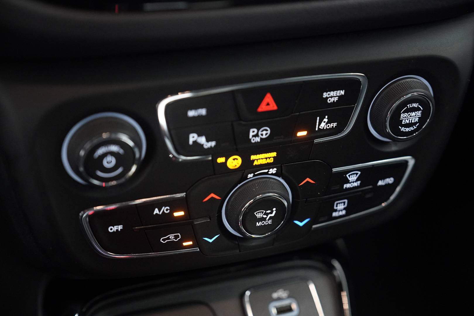 JEEP Compass - Foto 16
