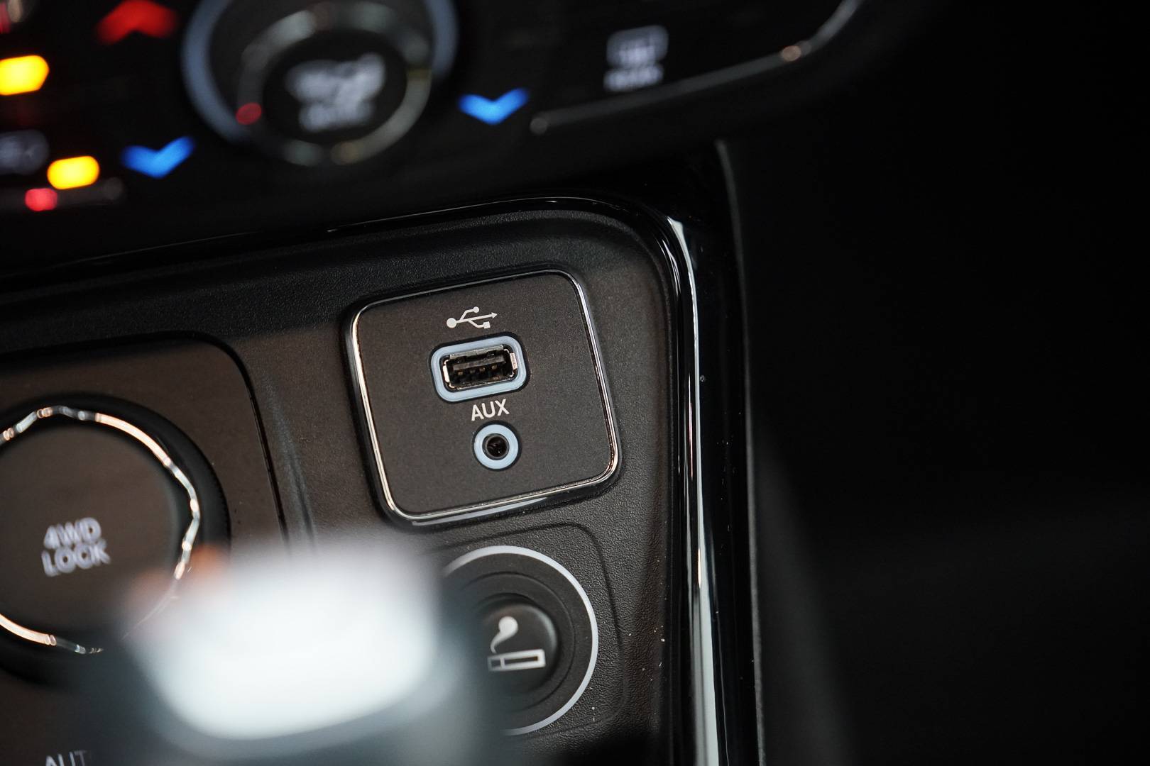 JEEP Compass - Foto 18