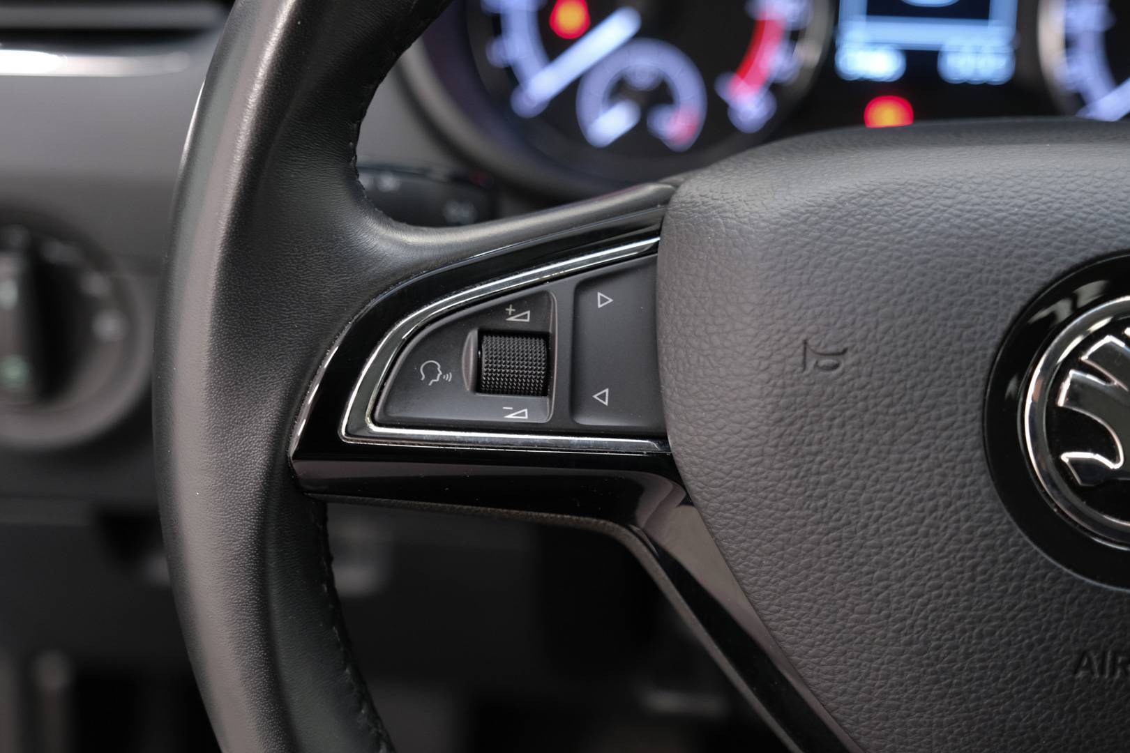 SKODA Octavia - Foto 13