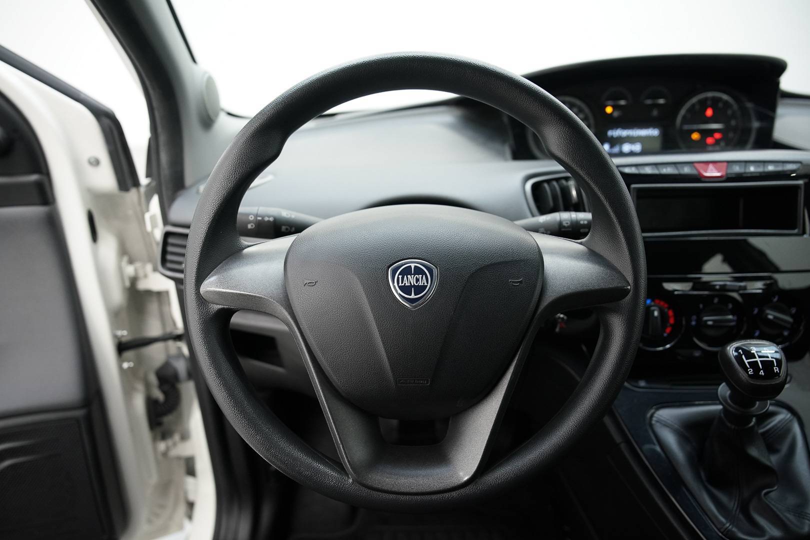 LANCIA Ypsilon - Foto 13