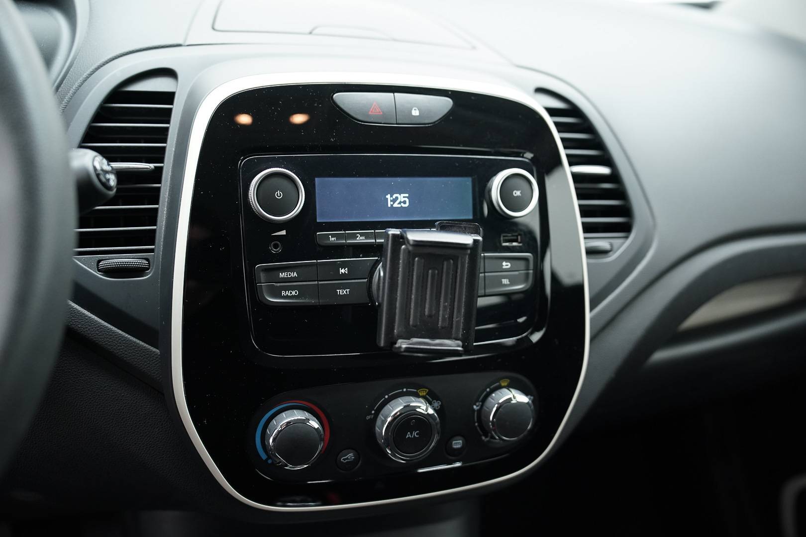 RENAULT Captur - Foto 14