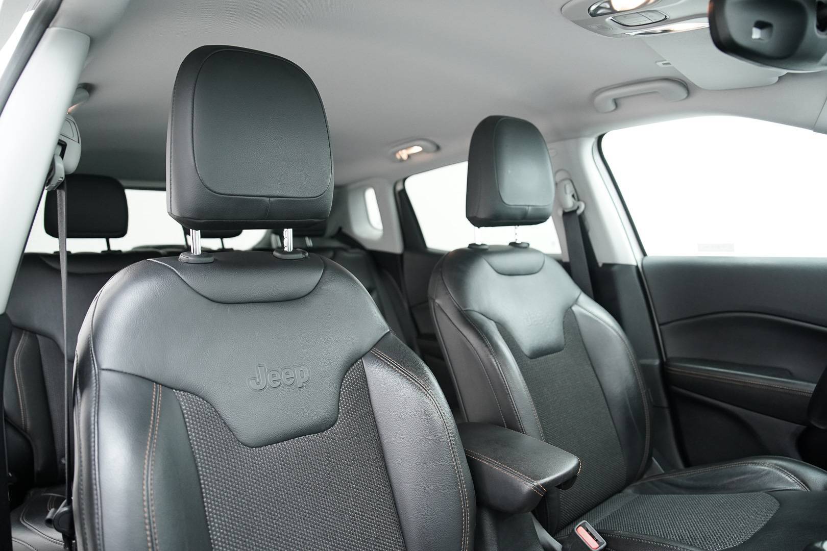 JEEP Compass - Foto 20