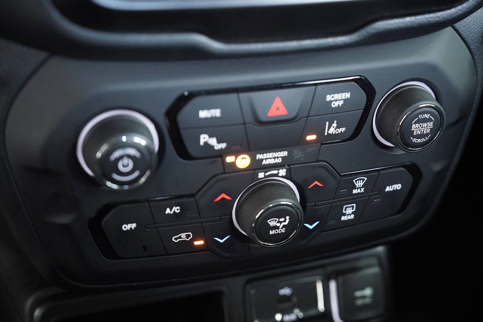 JEEP Renegade - Foto 16