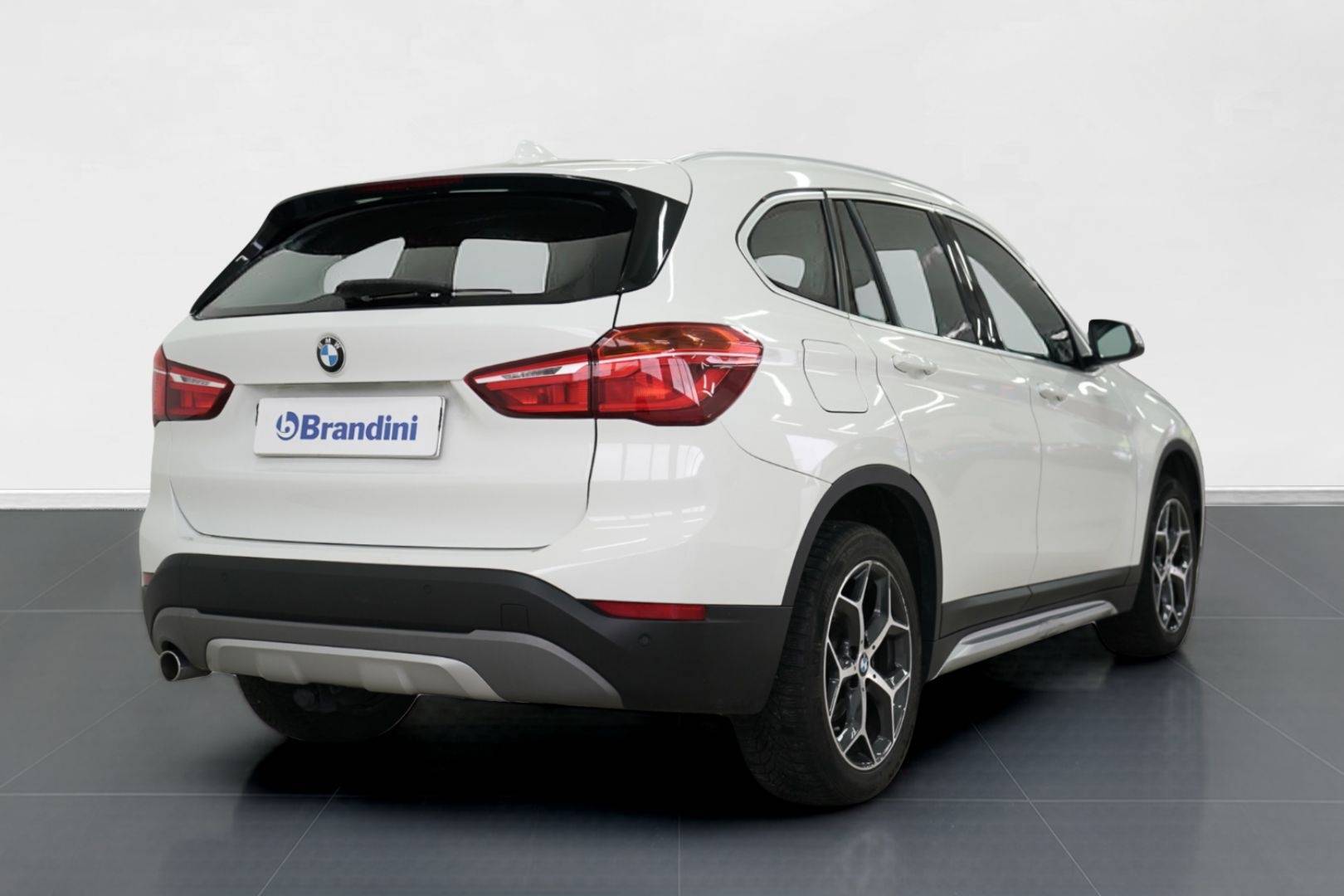 BMW X1 F48 - Foto 9